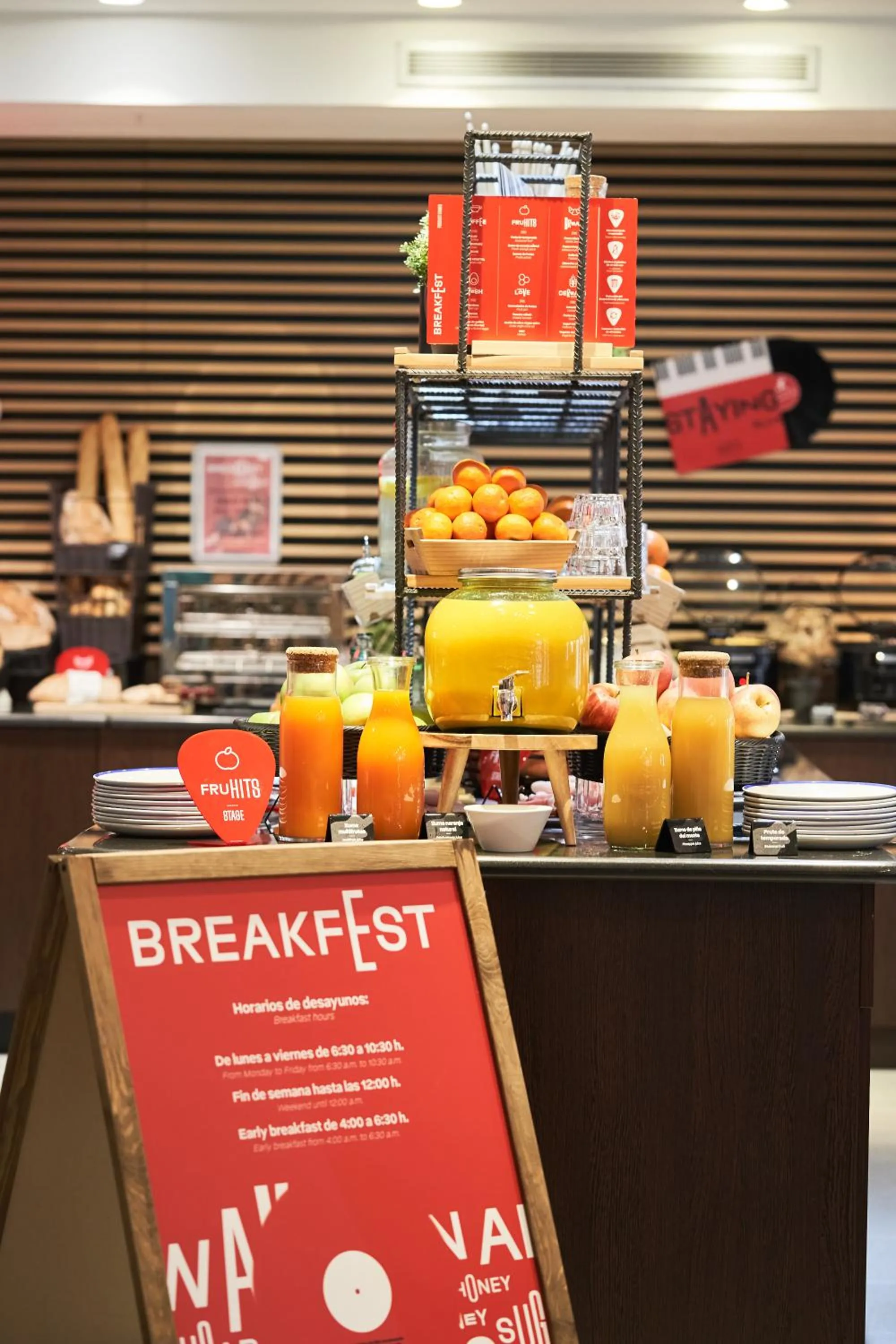 Food and drinks in Ibis Madrid Calle Alcalá