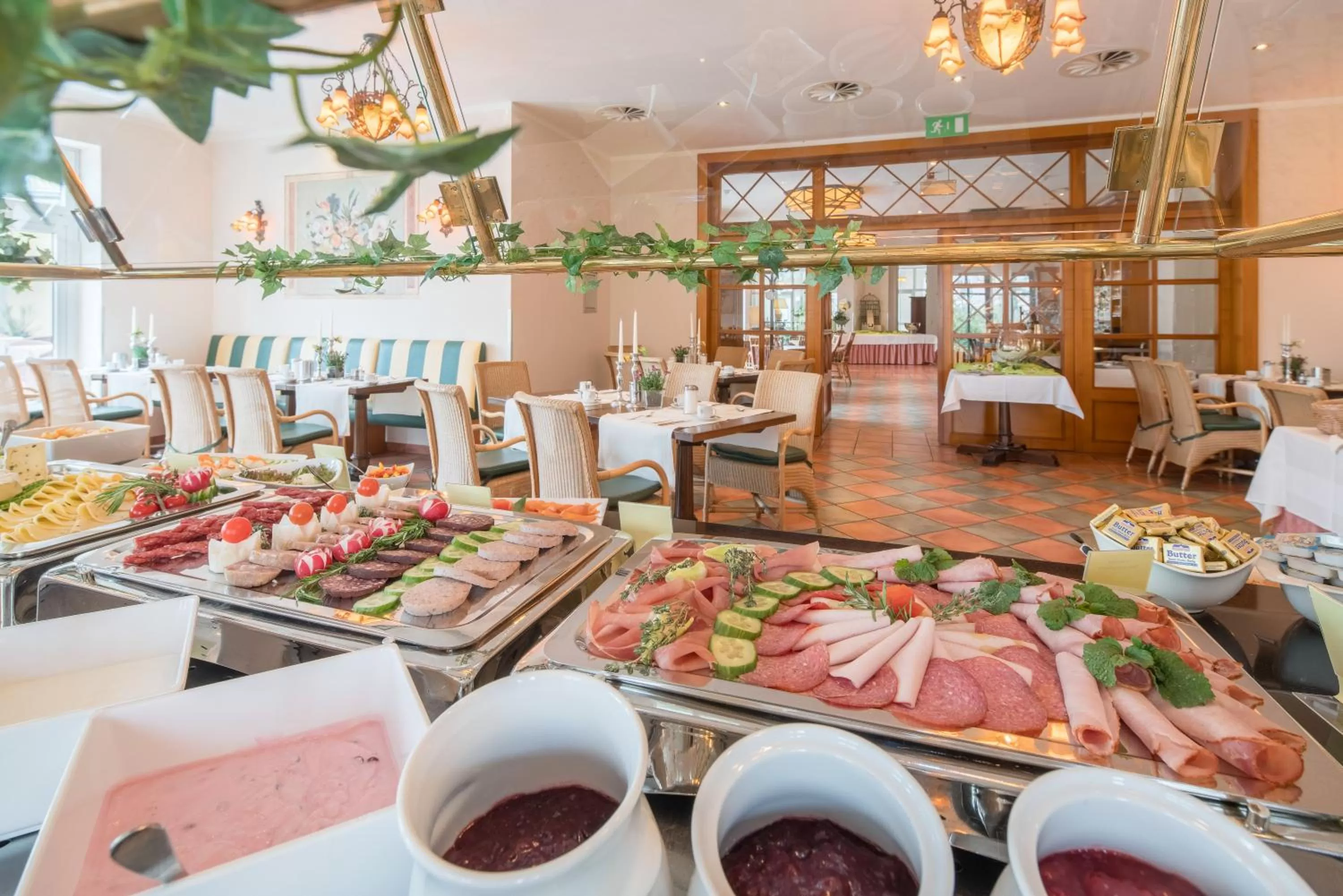 Restaurant/places to eat in Best Western Wein- und Parkhotel