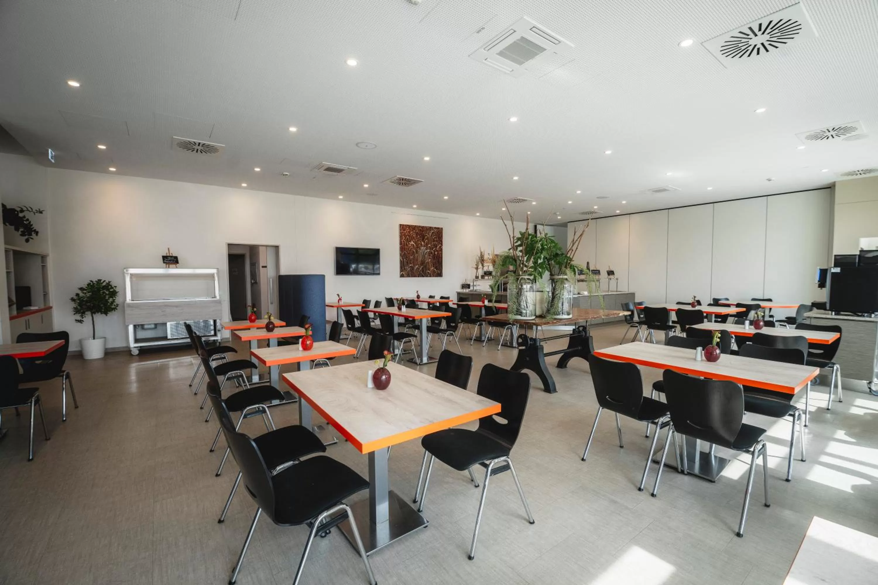 Breakfast in i - PARK Hotel Reichenberg