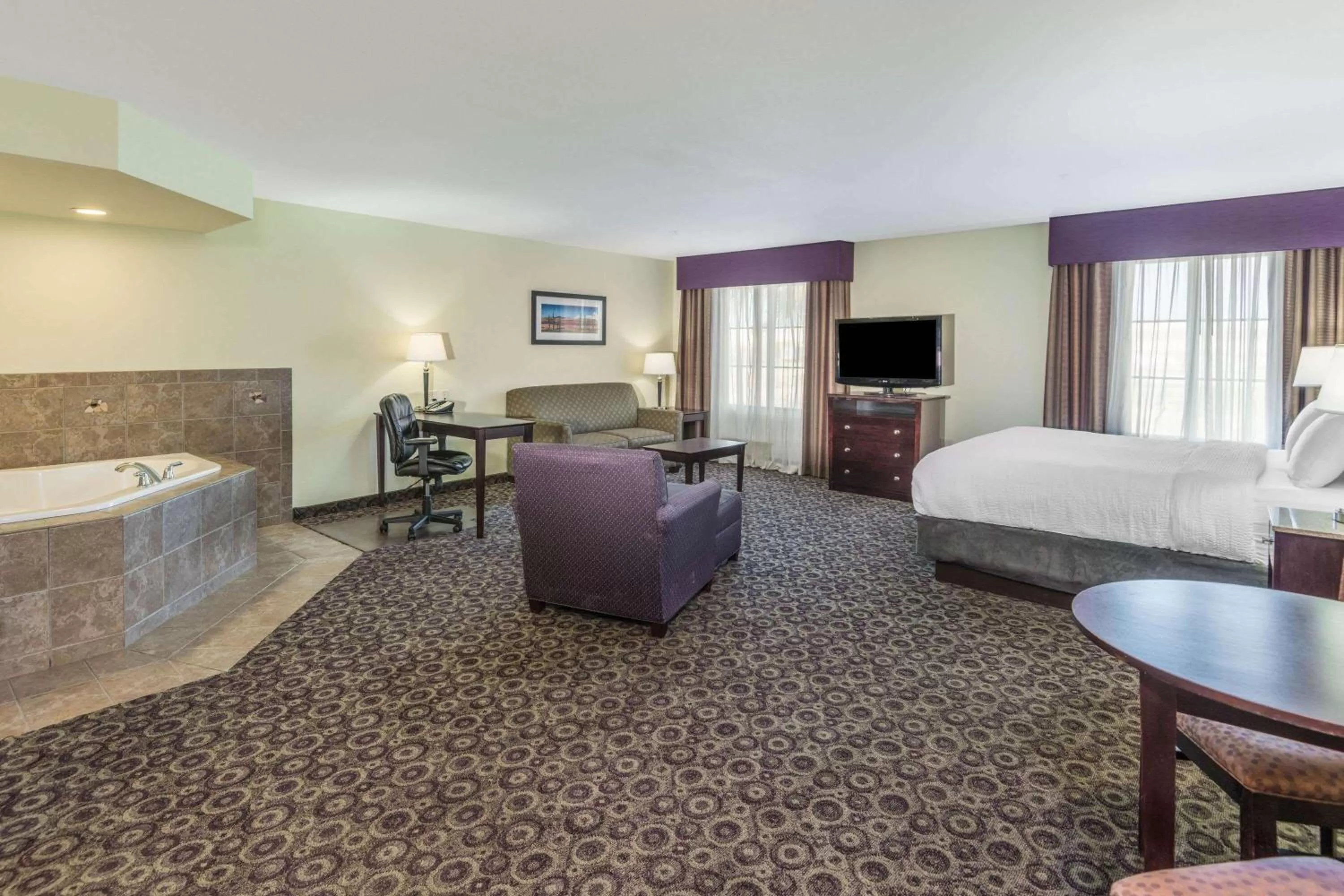 Bed in La Quinta by Wyndham Las Vegas Airport South