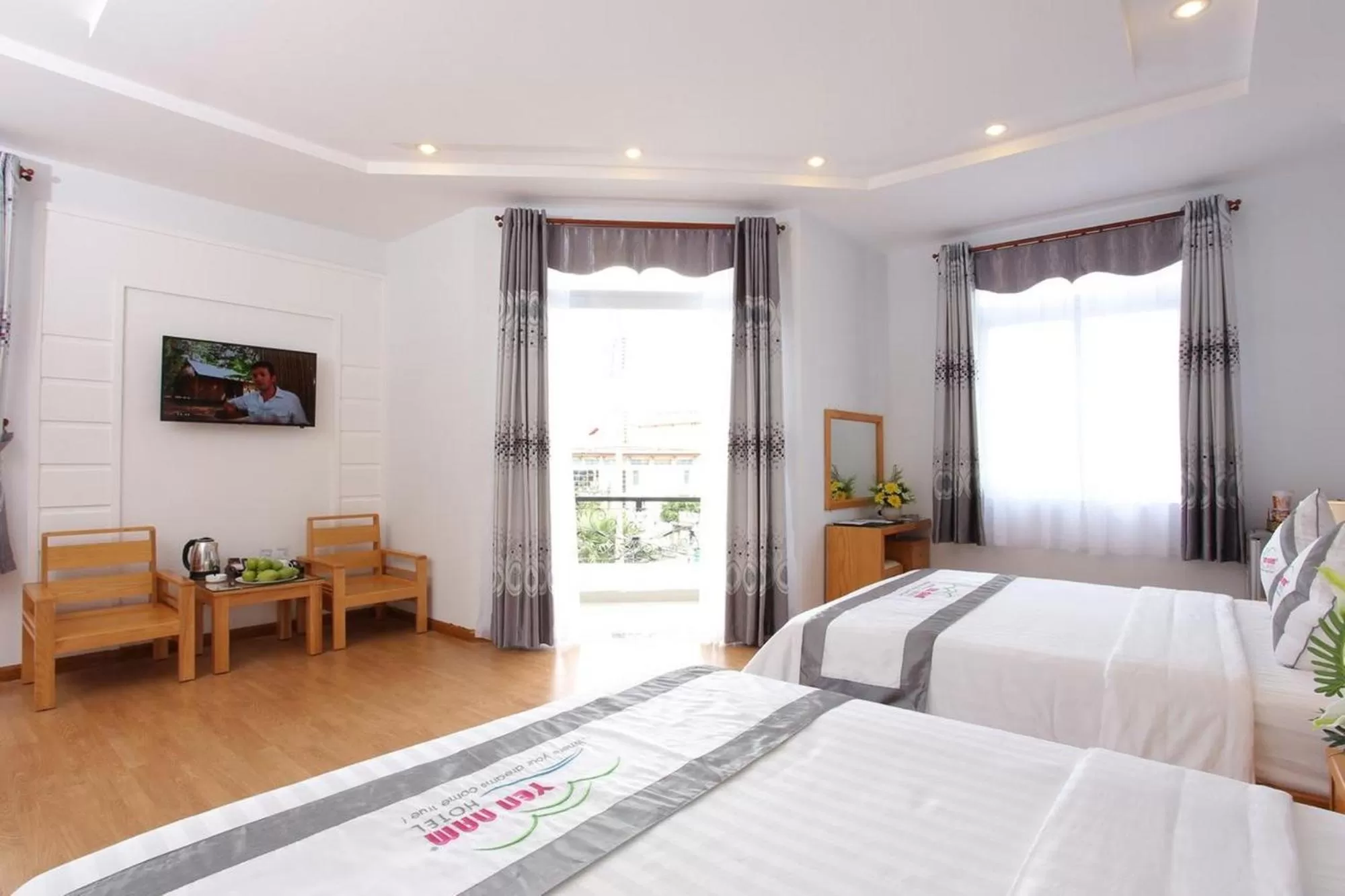 Bed in Yen Nam Hotel Nguyen Trong Tuyen