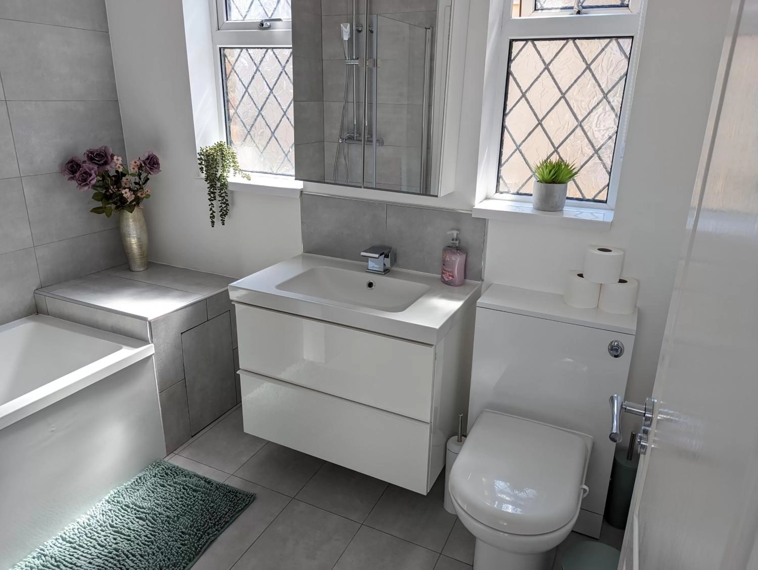 Bathroom in Cosy Bee