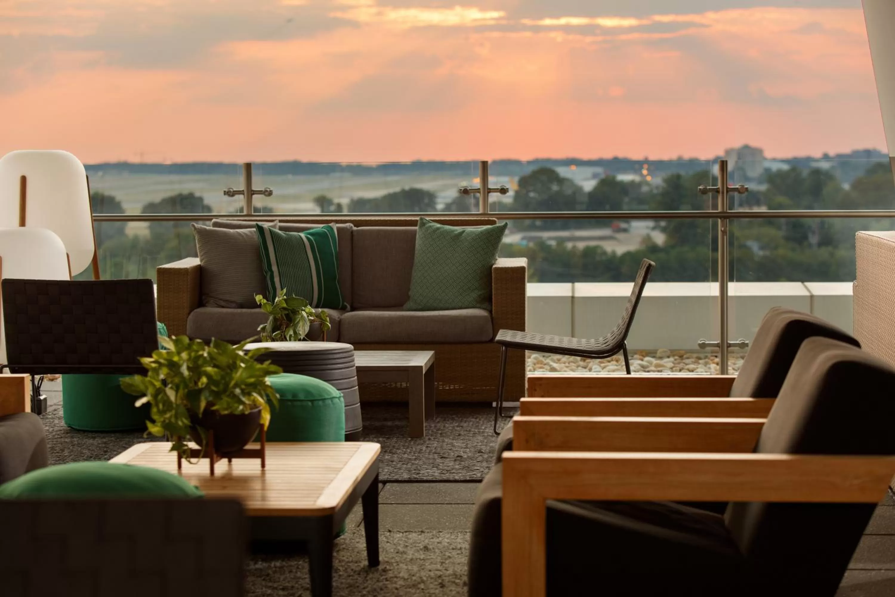 Restaurant/places to eat in Kimpton Overland Hotel - Atlanta Airport by IHG