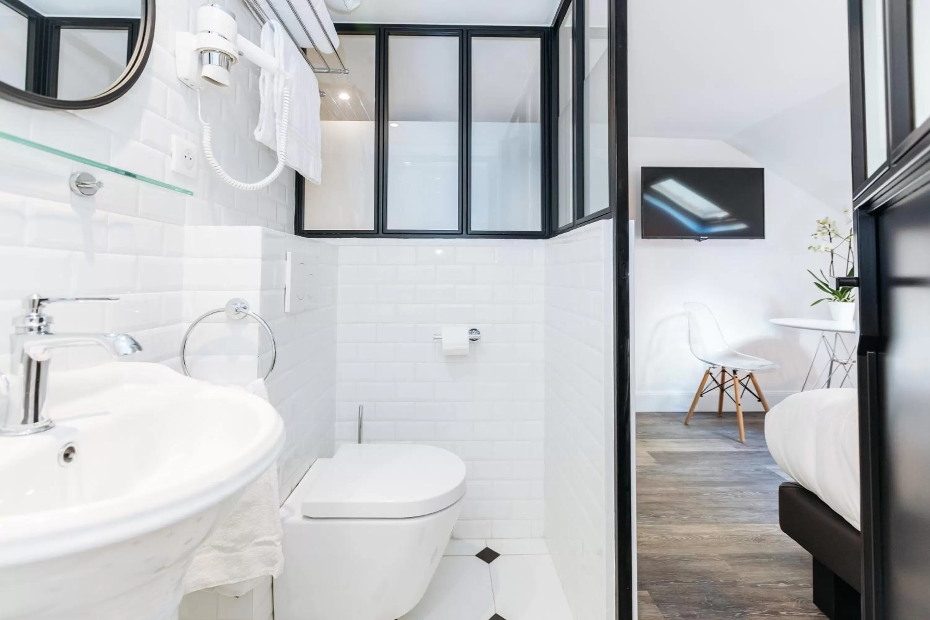 Bathroom in Arome Hôtel