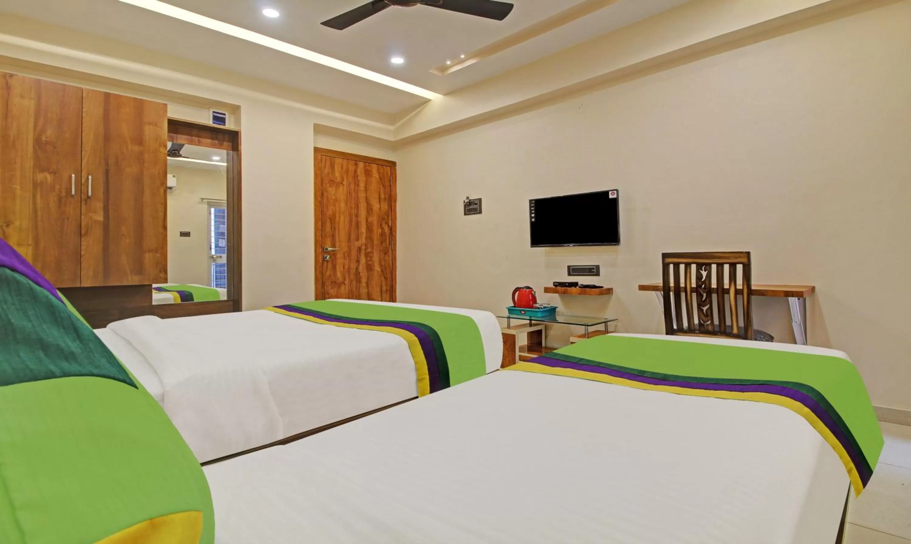 Bedroom, Bed in Treebo Royal Imperio, Hinjewadi