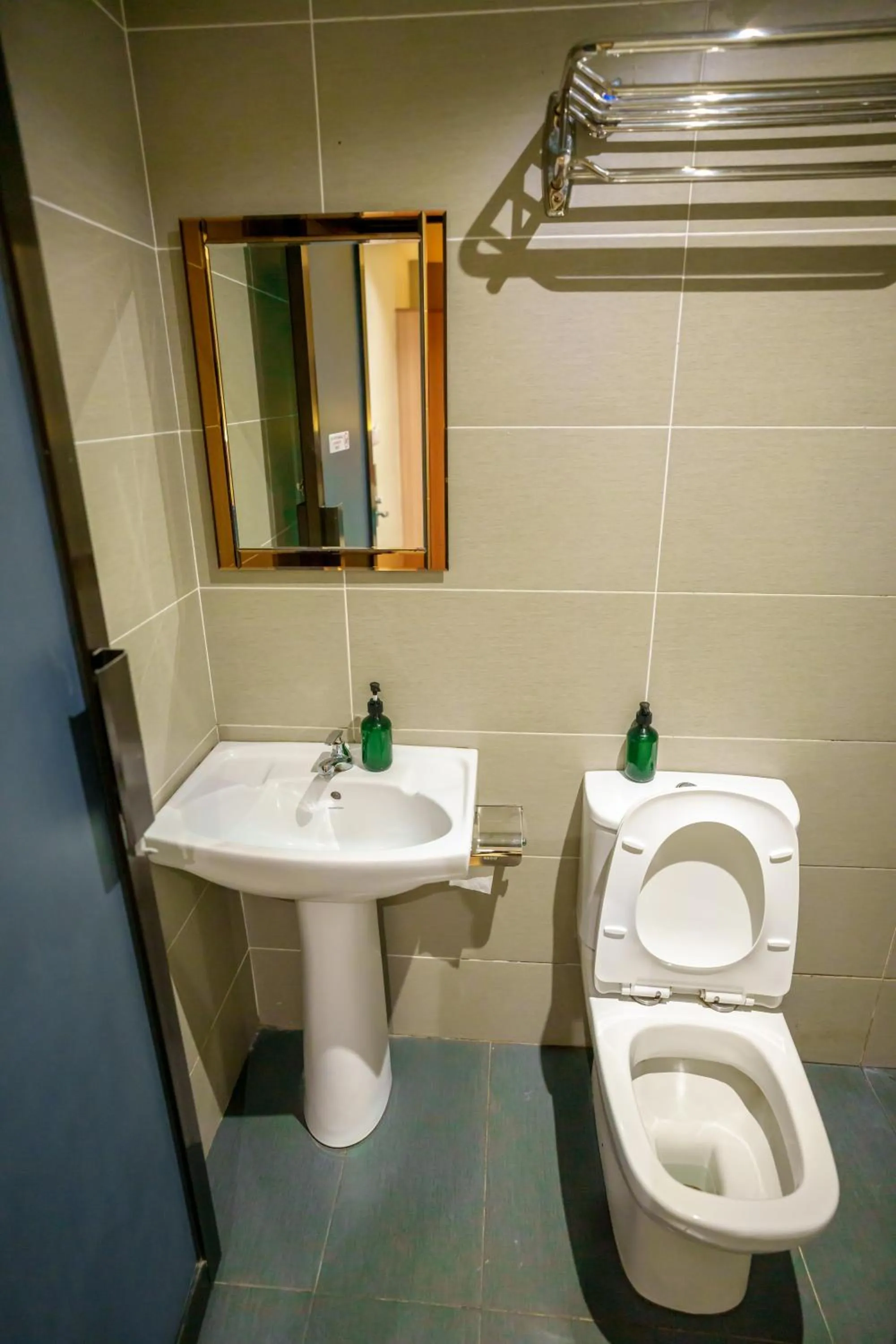 Toilet in Euro Life Hotel @ KL Sentral