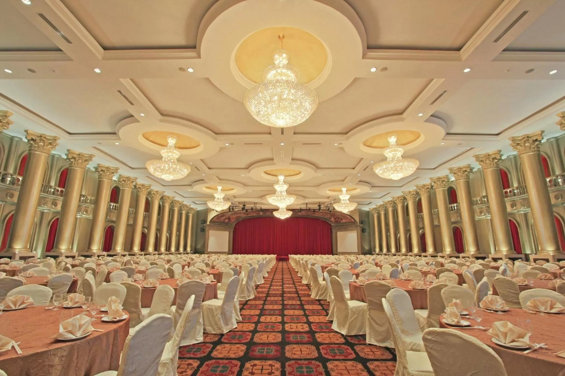 Banquet/Function facilities in Harmoni One Convention Hotel and Service Apartments
