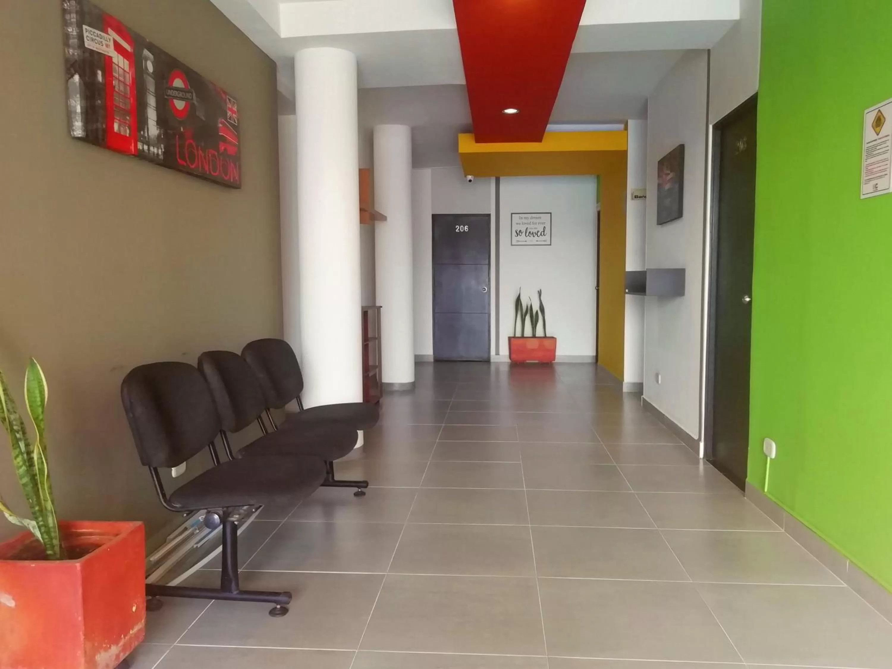 Lobby or reception, Lobby/Reception in HOTEL COLOURS Cali