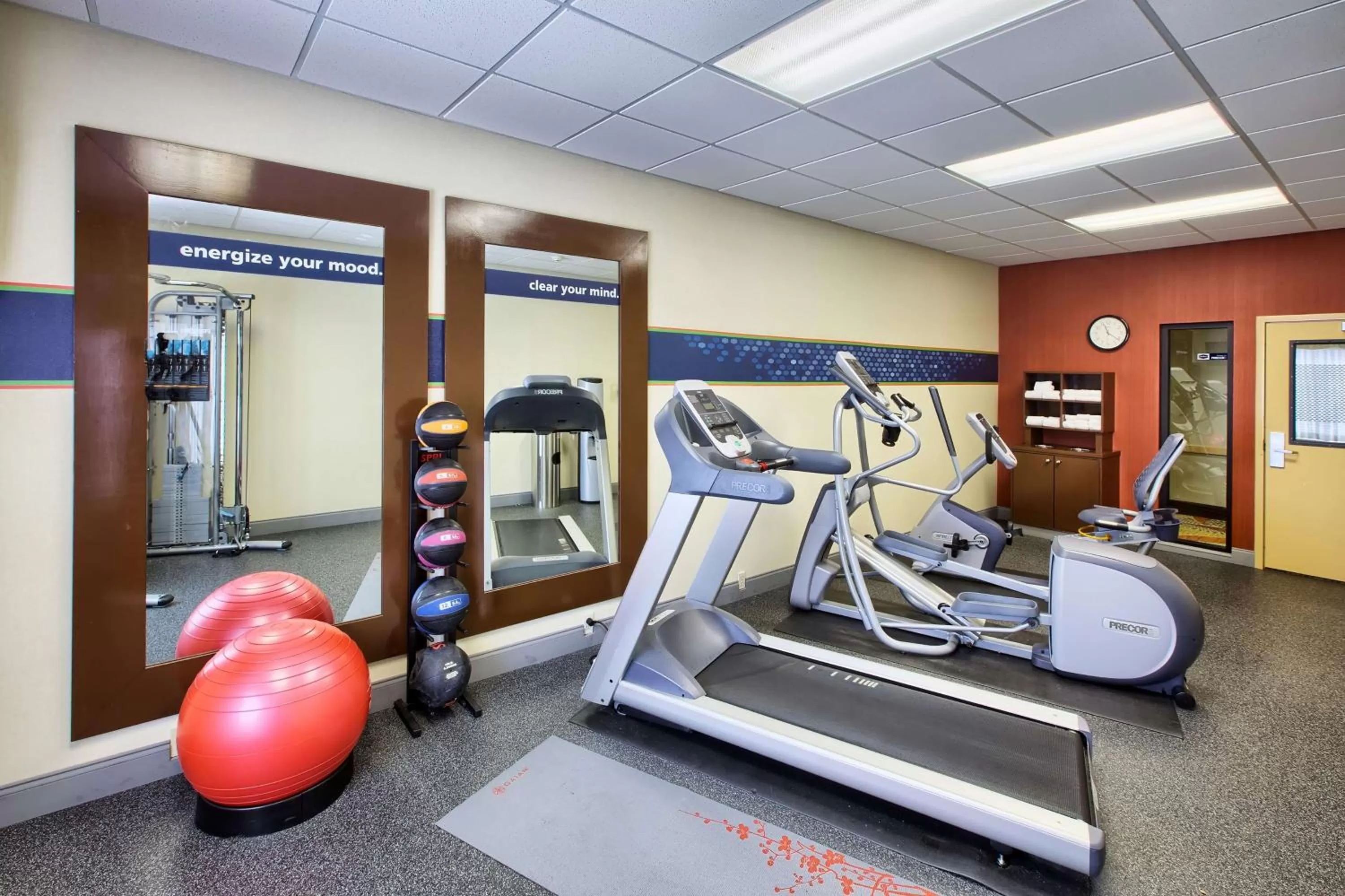 Fitness centre/facilities in Hampton Inn & Suites Houston Rosenberg