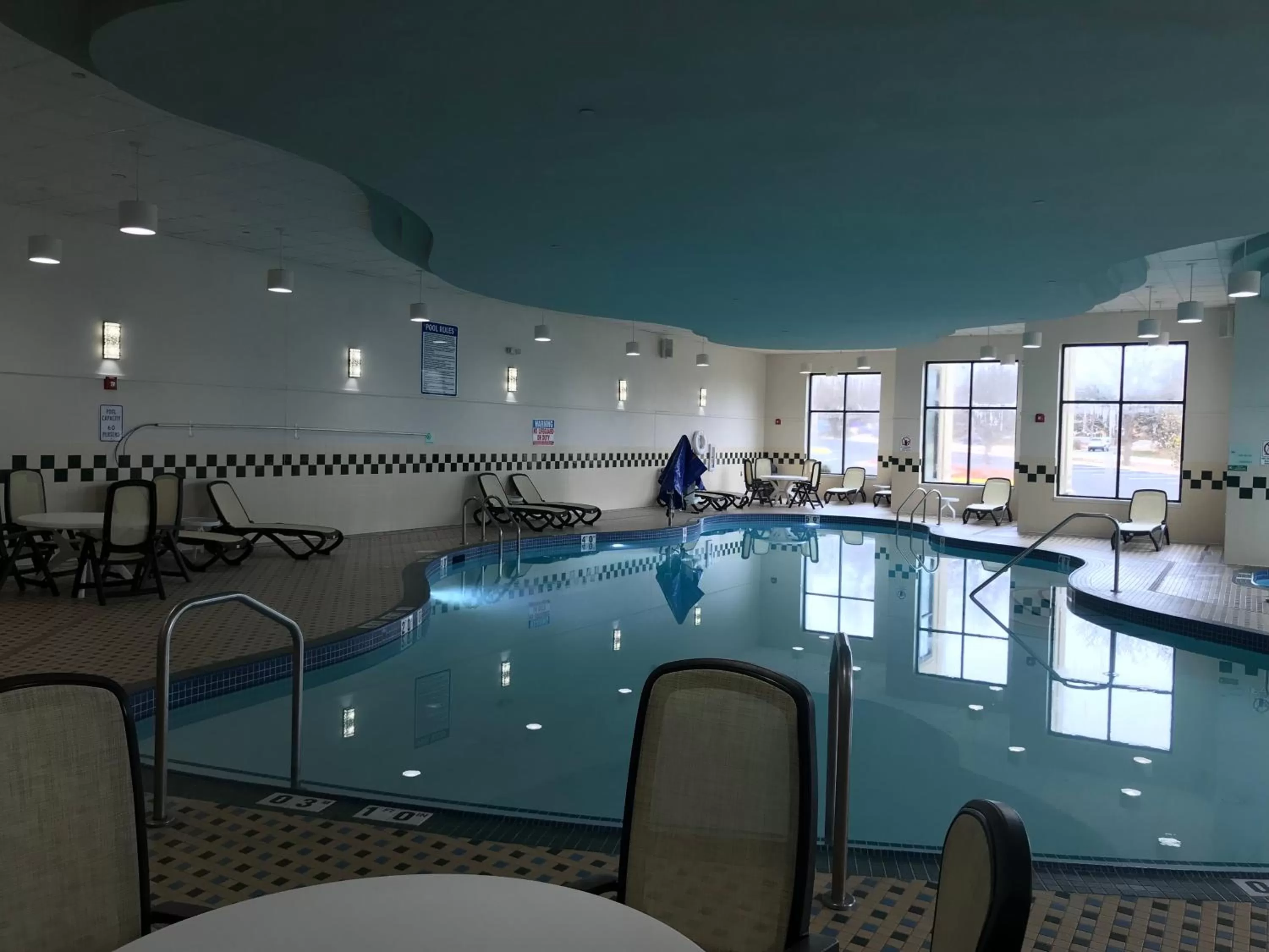 Swimming pool in Holiday Inn Hotel & Suites Chicago Northwest - Elgin by IHG
