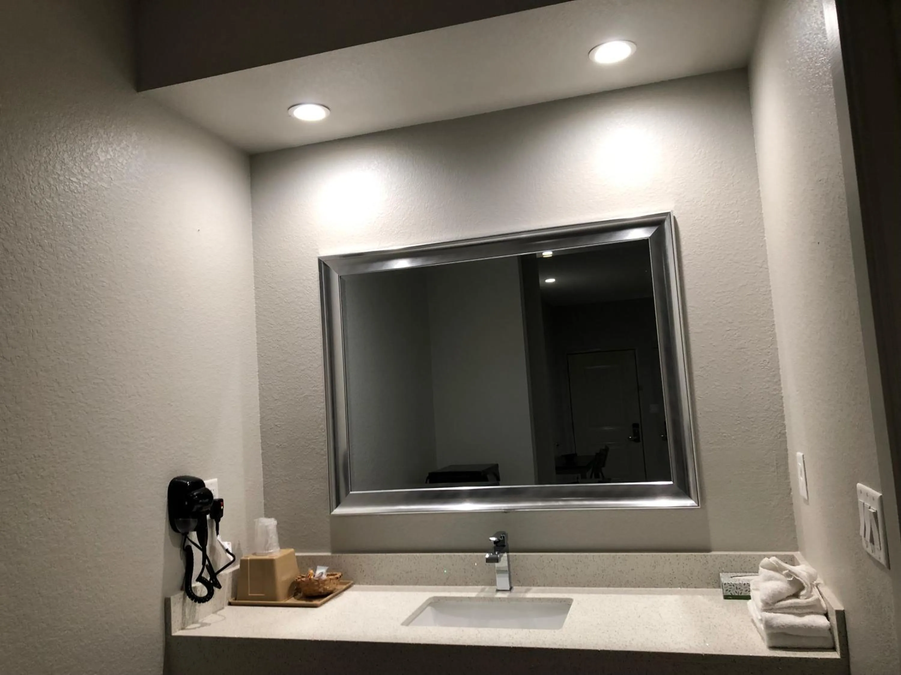 Bathroom in Crystal Inn Downtown