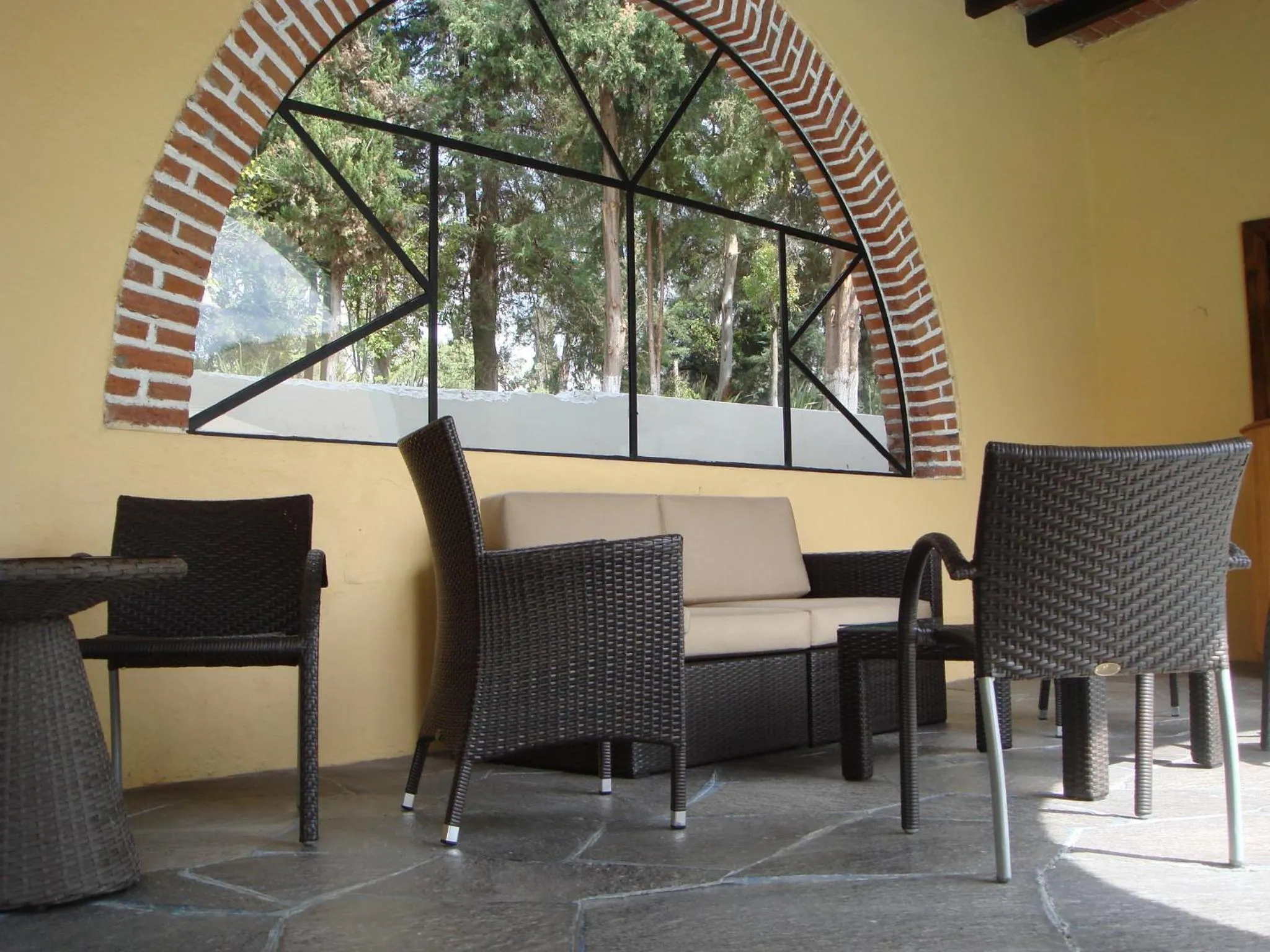 Living room in Rancho Hotel Atascadero