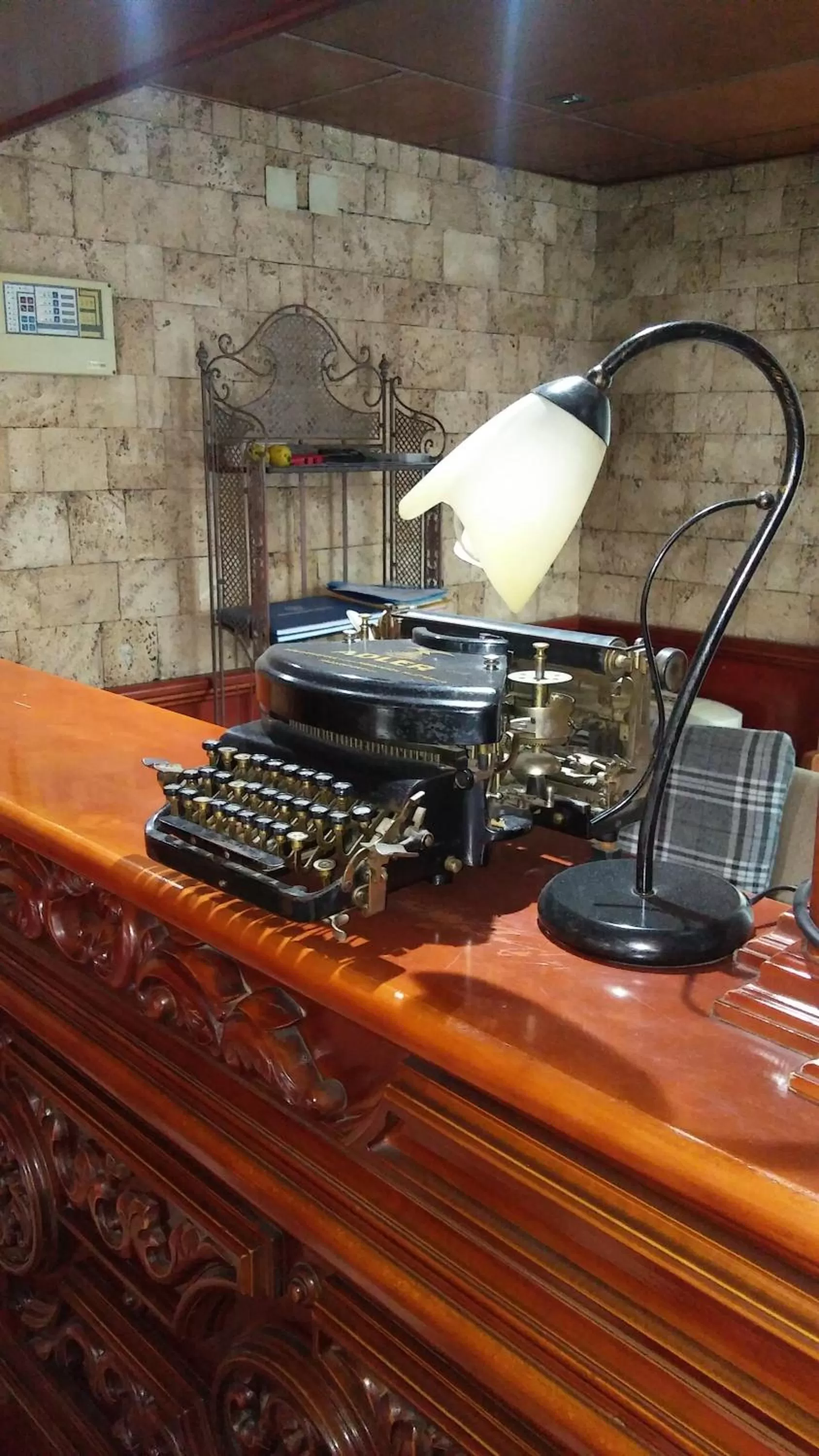 Decorative detail in Hotel Ambasador