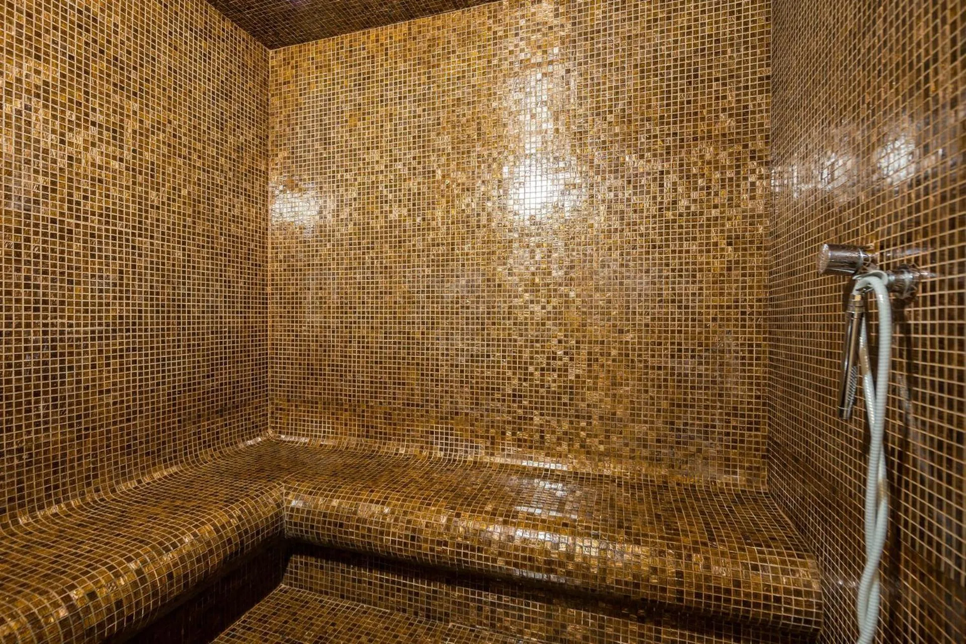 Spa and wellness centre/facilities in The Views Oasis