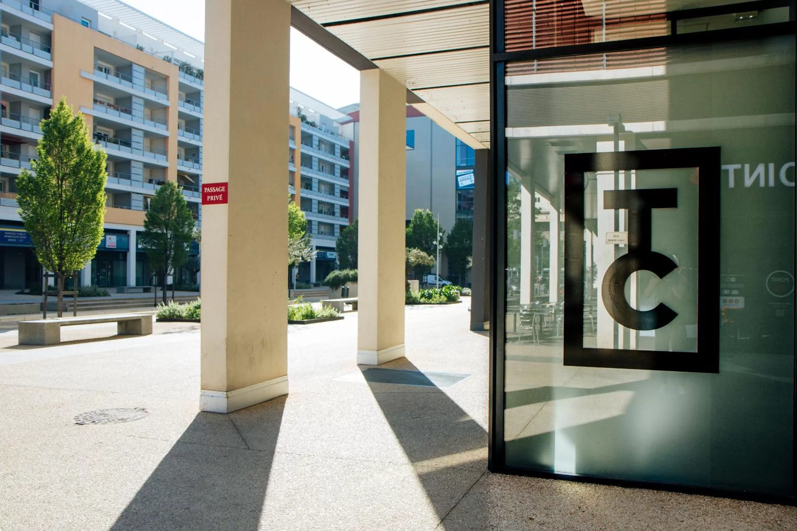 Twenty Business Flats Nîmes Trigone