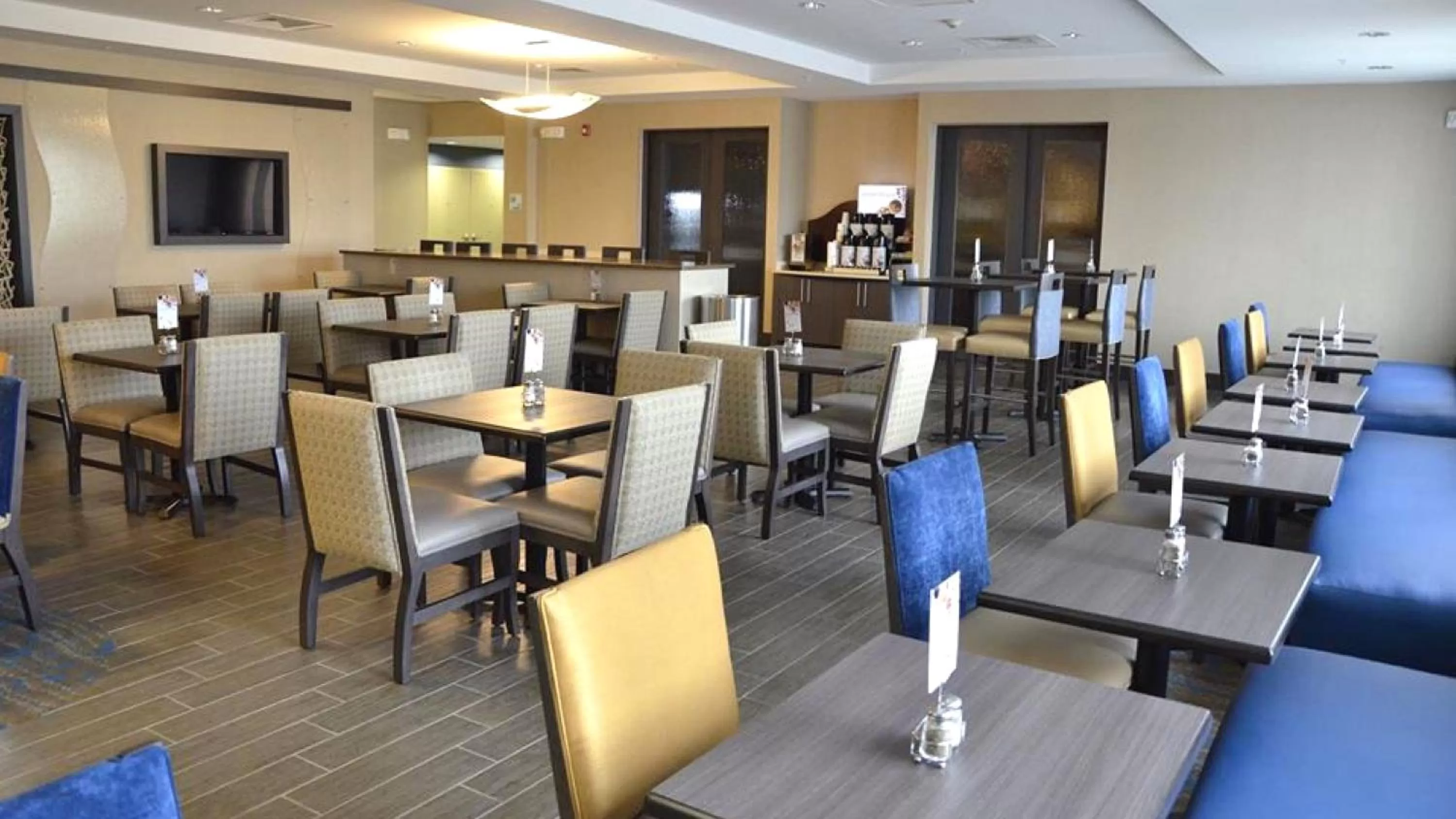Breakfast in Holiday Inn Express Hotel & Suites Goldsboro - Base Area by IHG