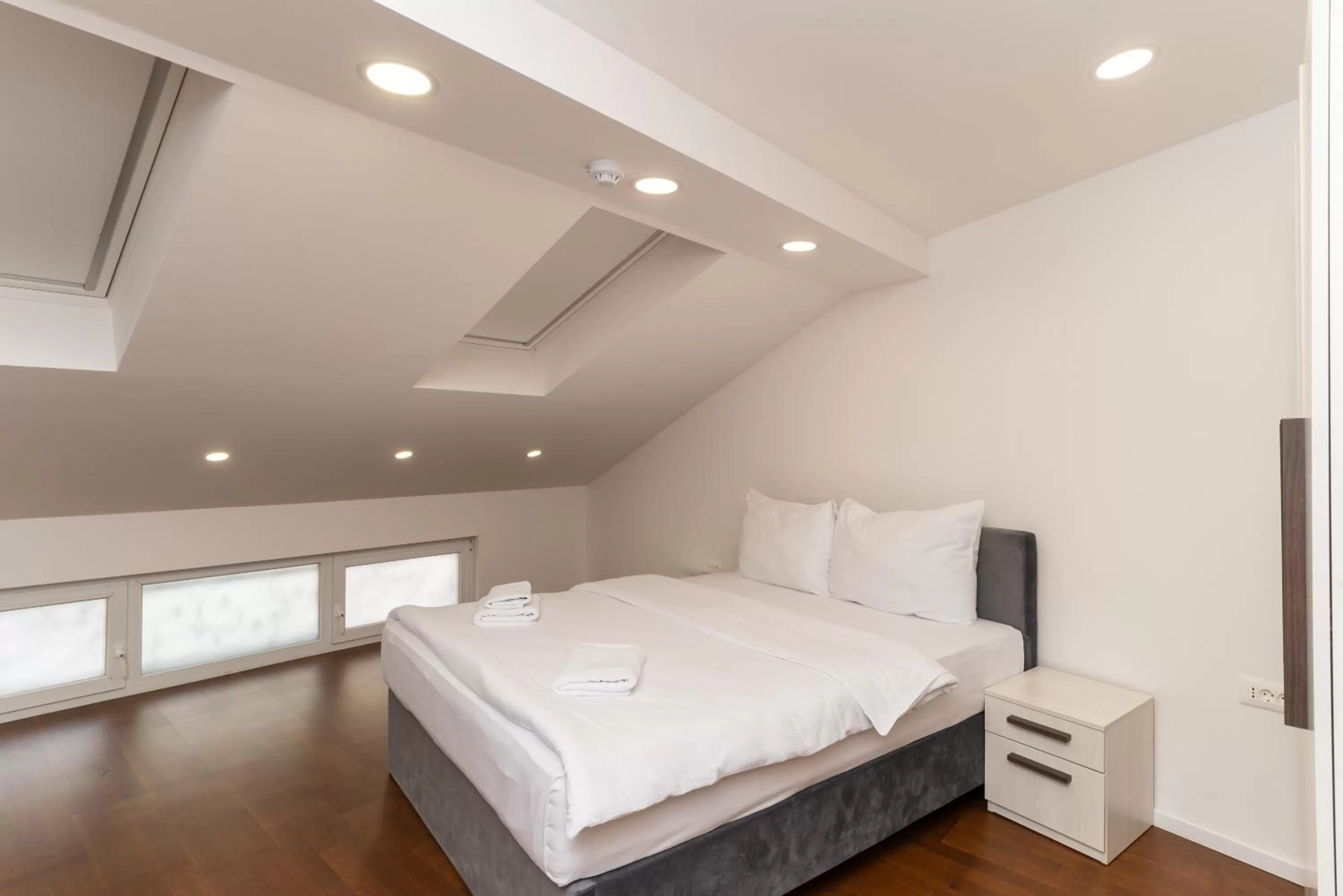 Bedroom, Bed in Ornament Hotel and Apartments