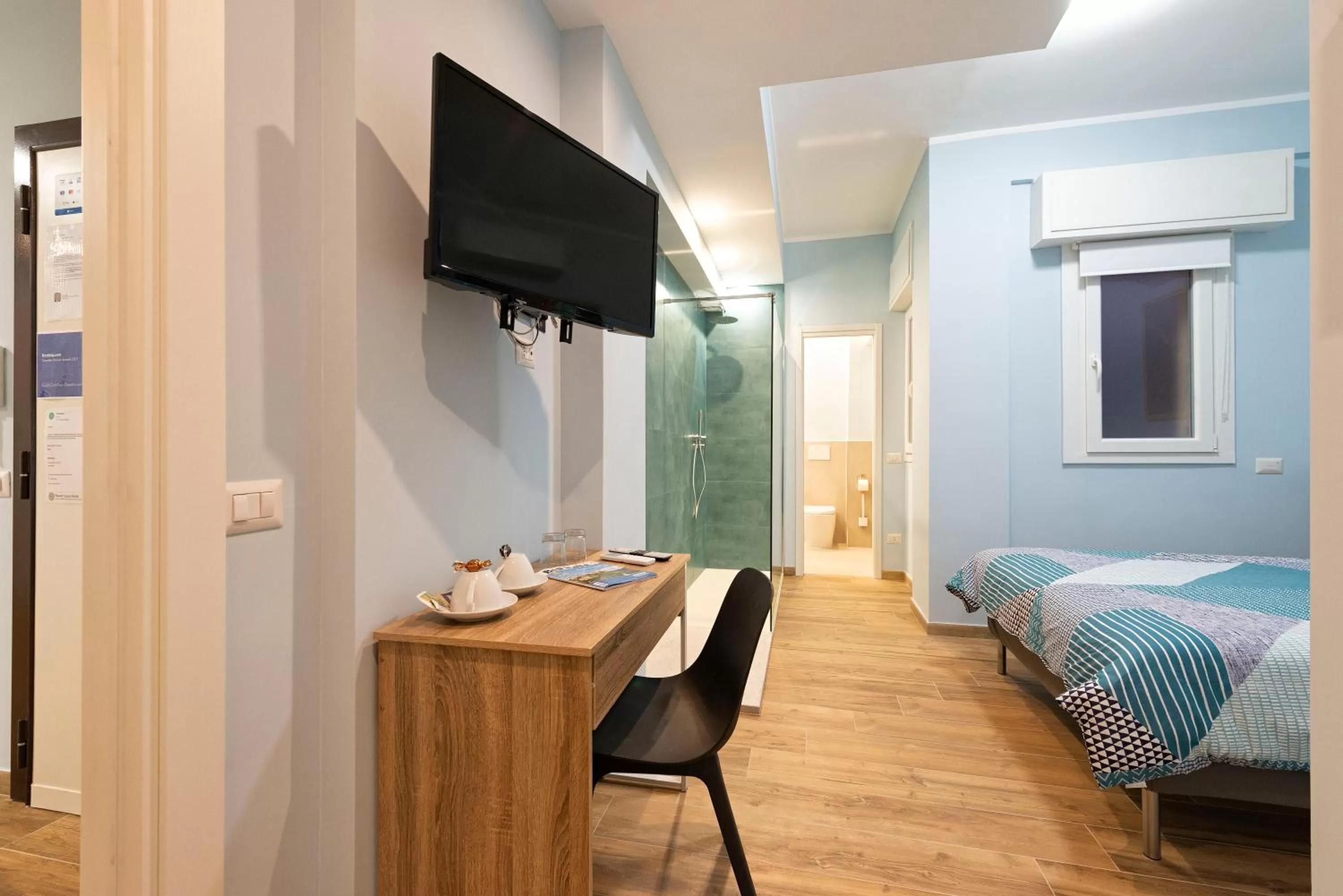 Bedroom, Bed in RomeCookSea Guest House