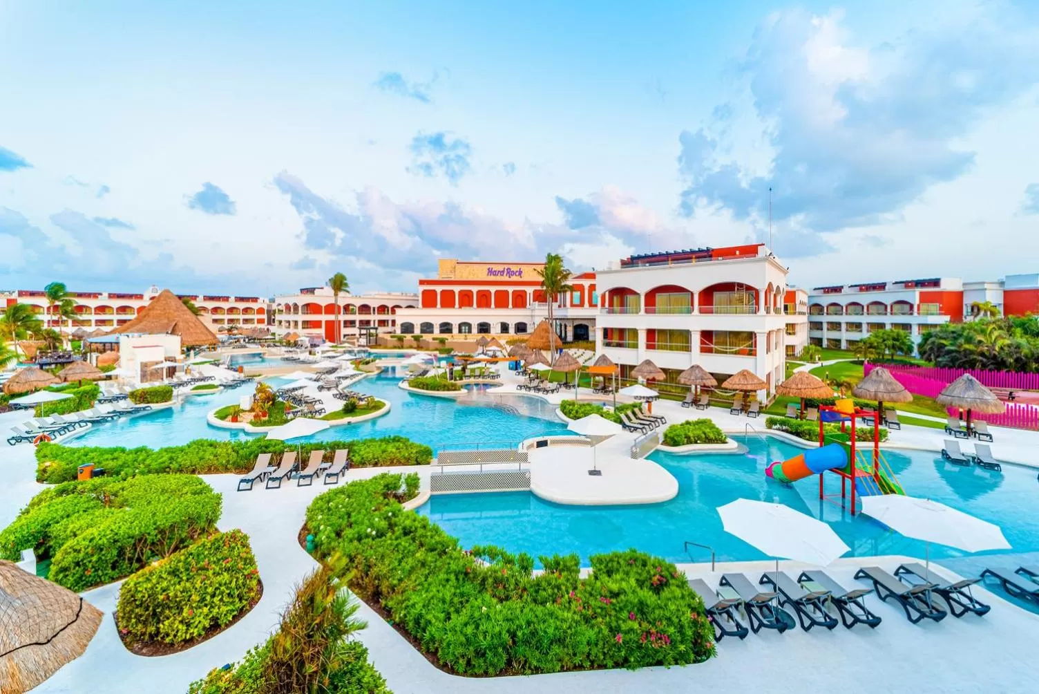 Swimming pool in Hard Rock Hotel Riviera Maya - All Inclusive