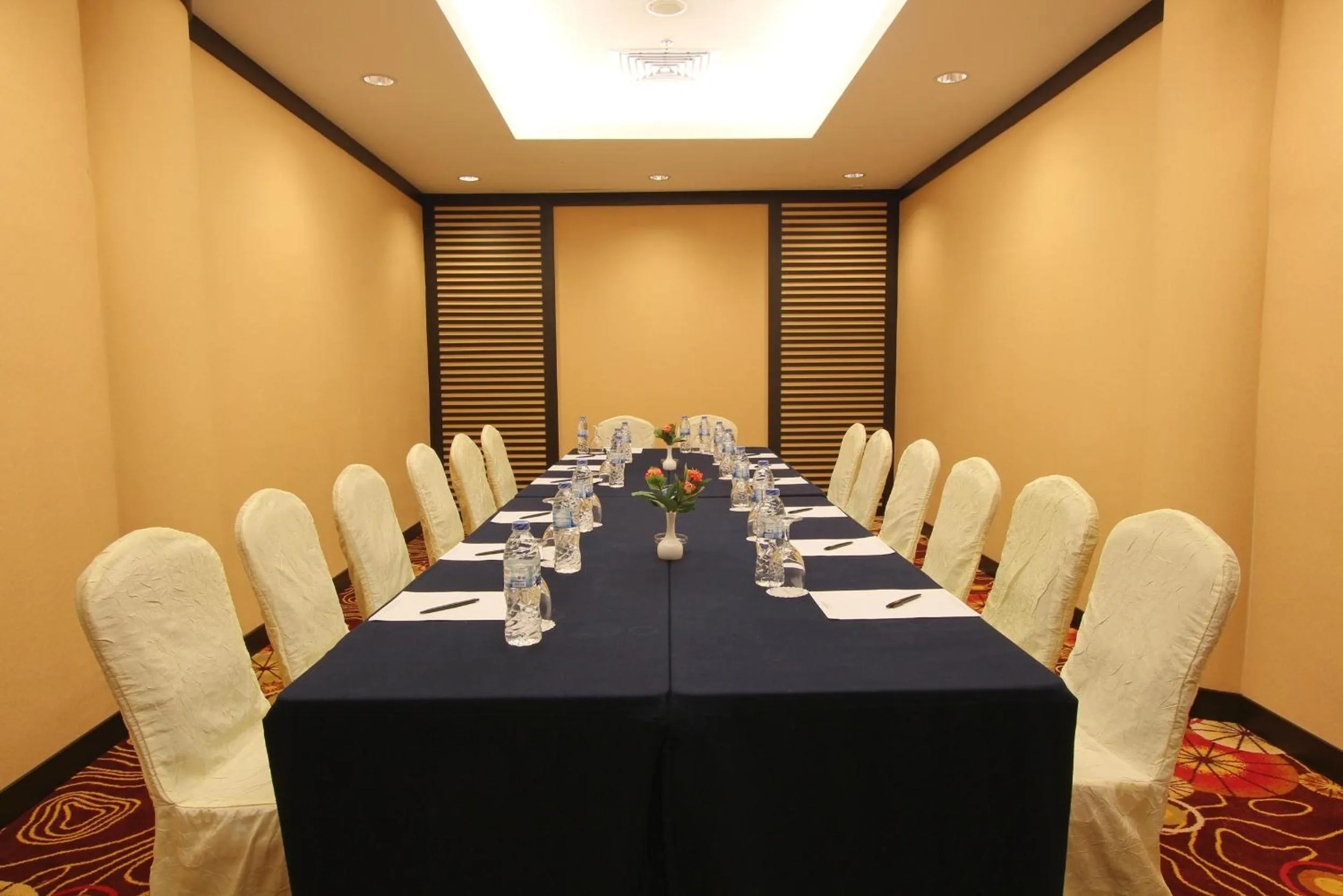 Meeting/conference room in Harmoni Suites Hotel