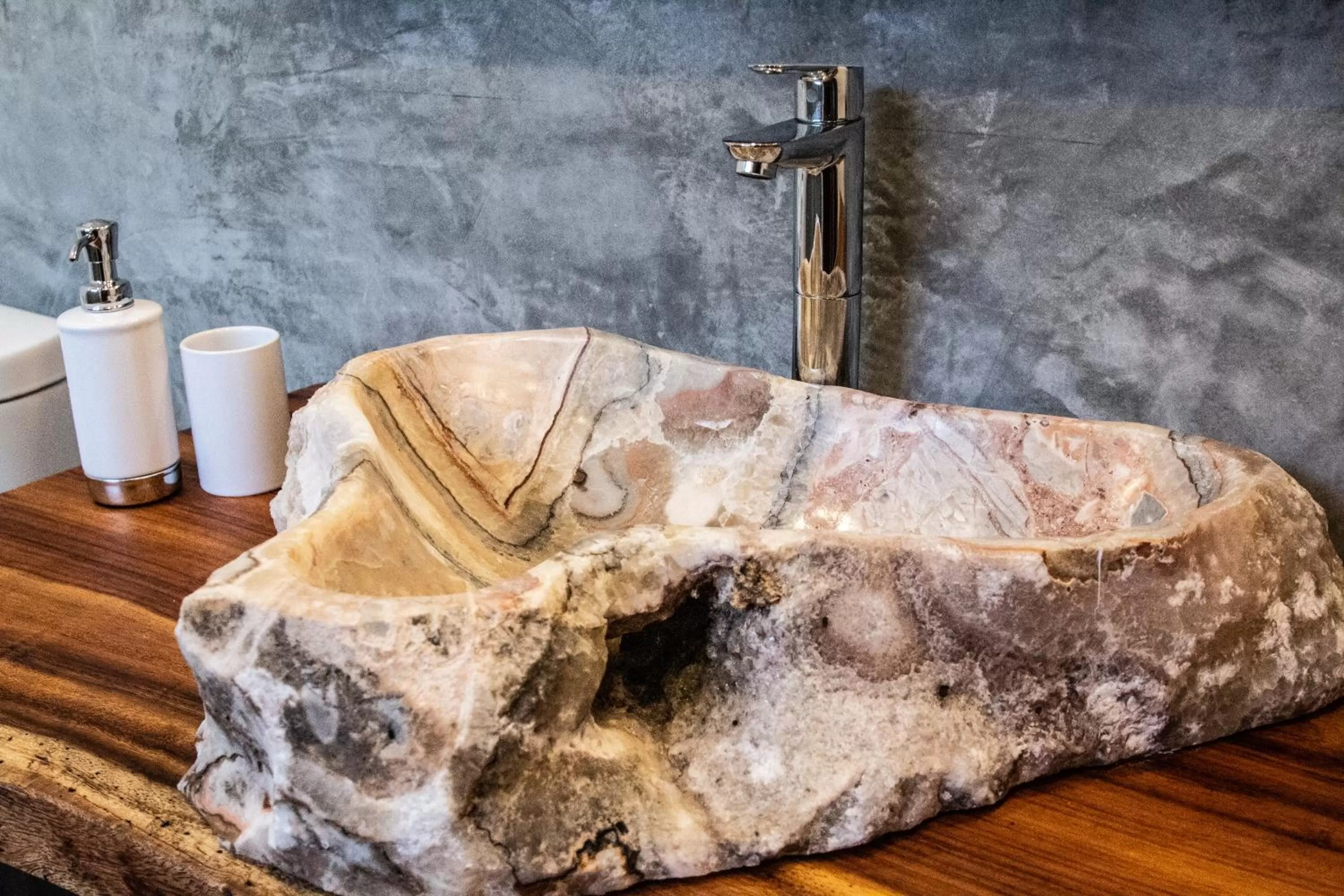 Toilet in Little Gem Hotel Tulum La Veleta