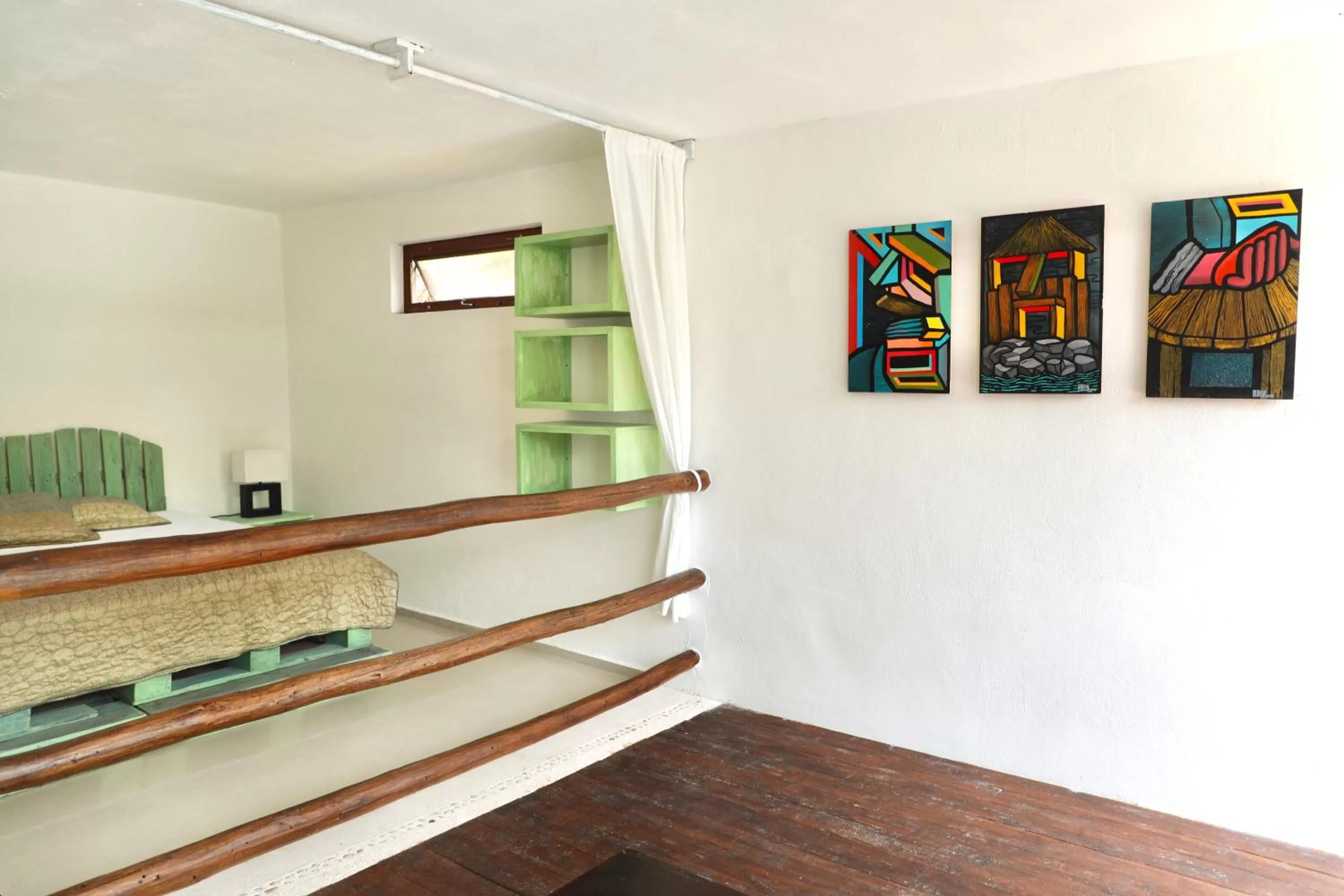 Photo of the whole room in Residencia Gorila