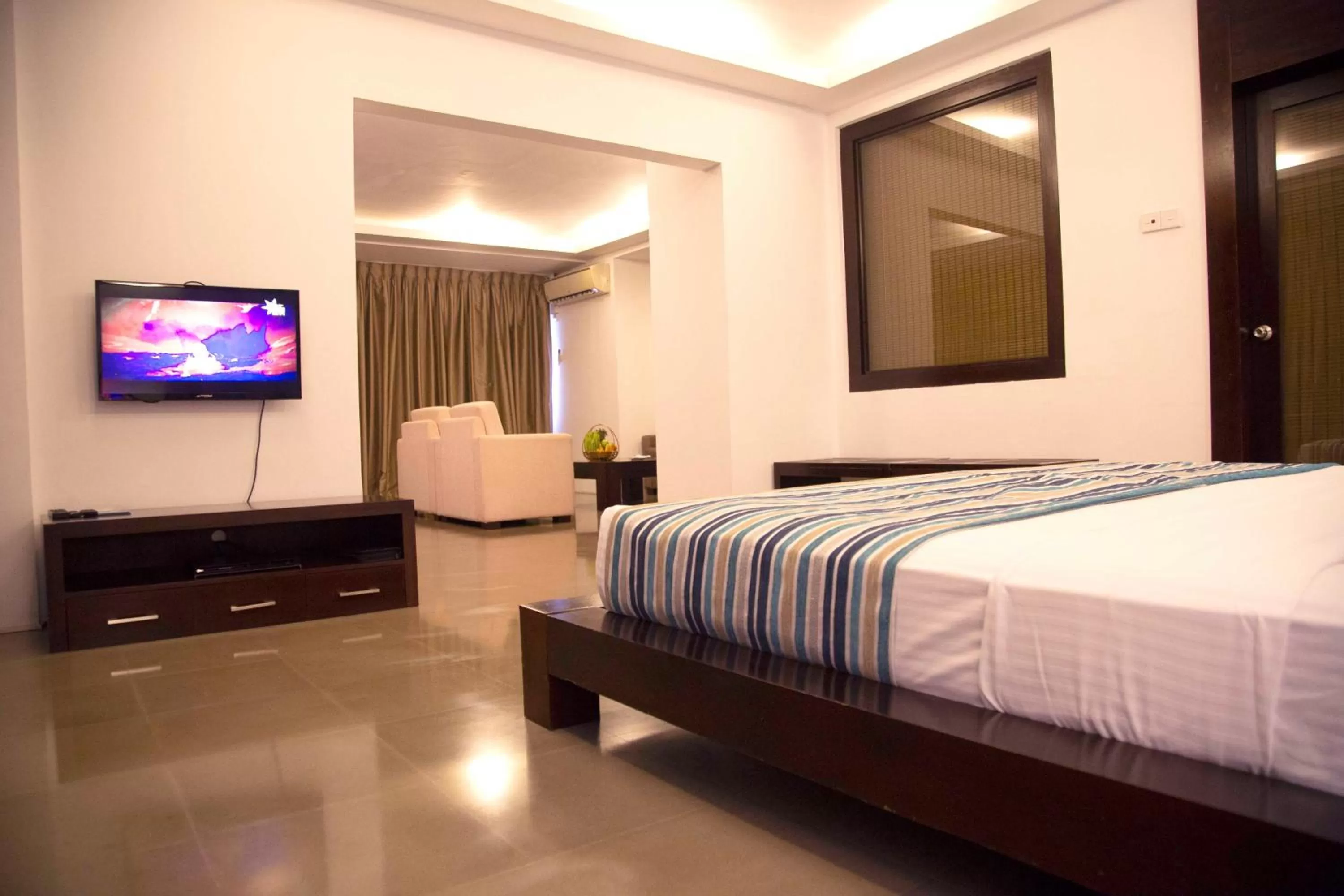 Bedroom, Bed in Kandy The Tourmaline