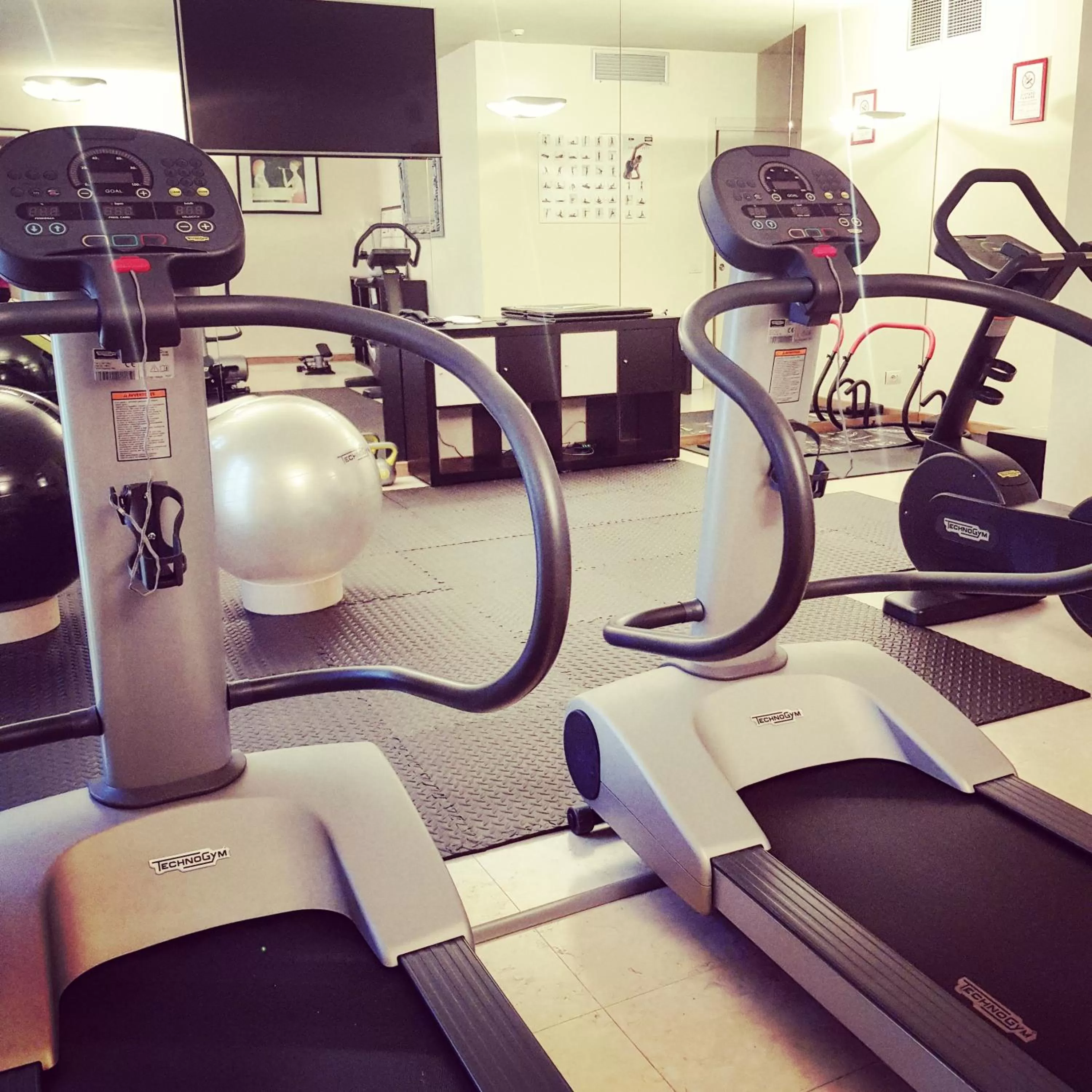 Fitness centre/facilities in Hotel Hambros - Il Parco in Villa Banchieri