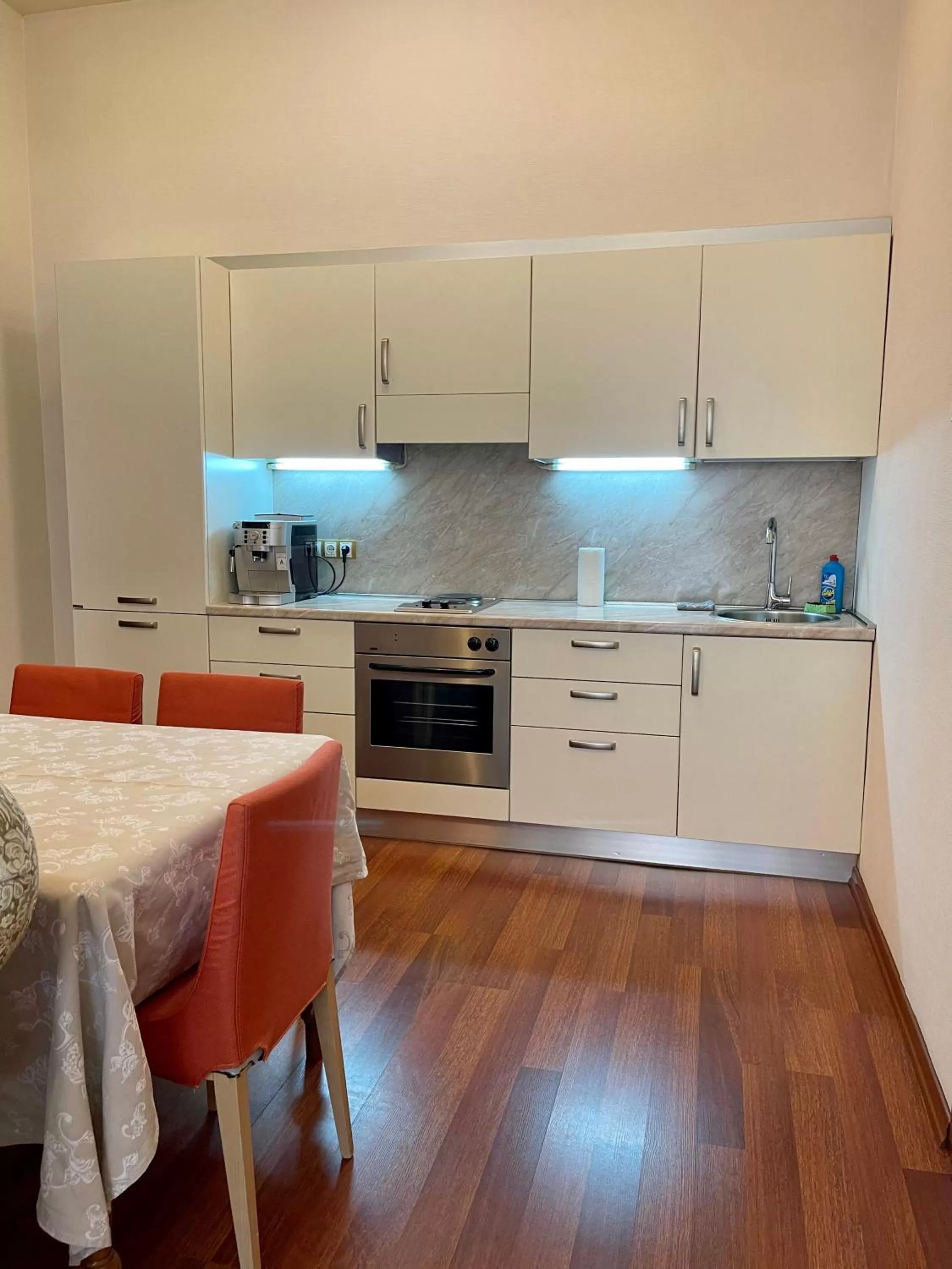 Dining area in Arcada Apartments