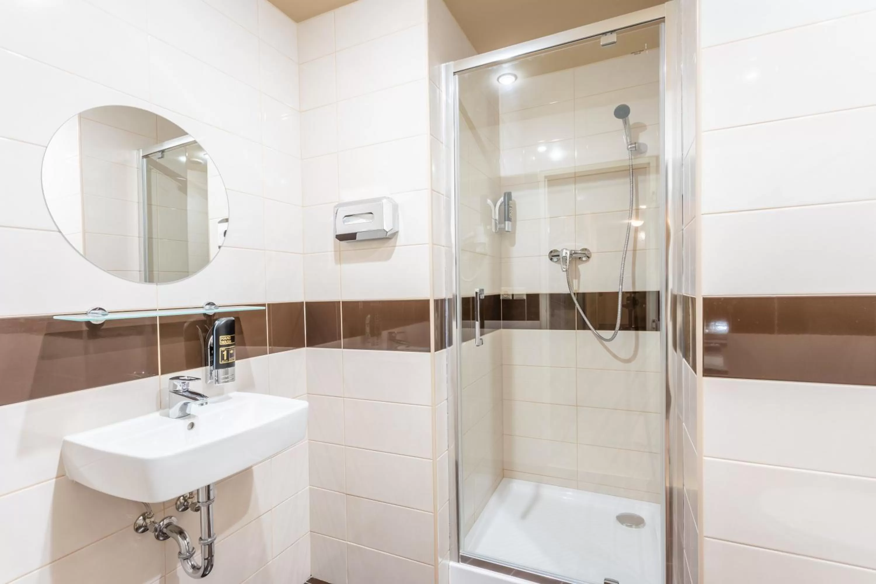 Shower in Hotel Superior Prague