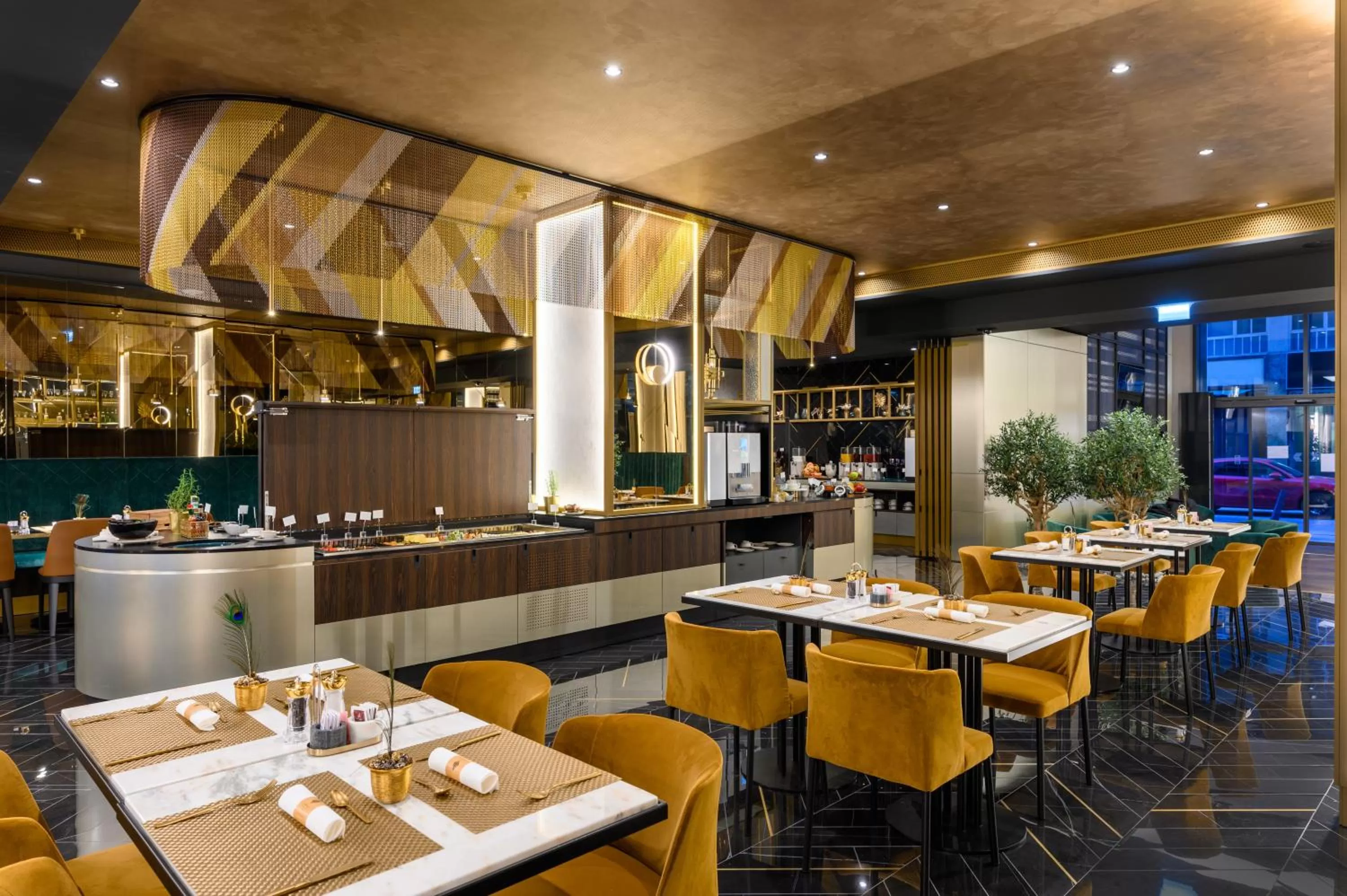Restaurant/places to eat in Emerald Hotel by Continental Group