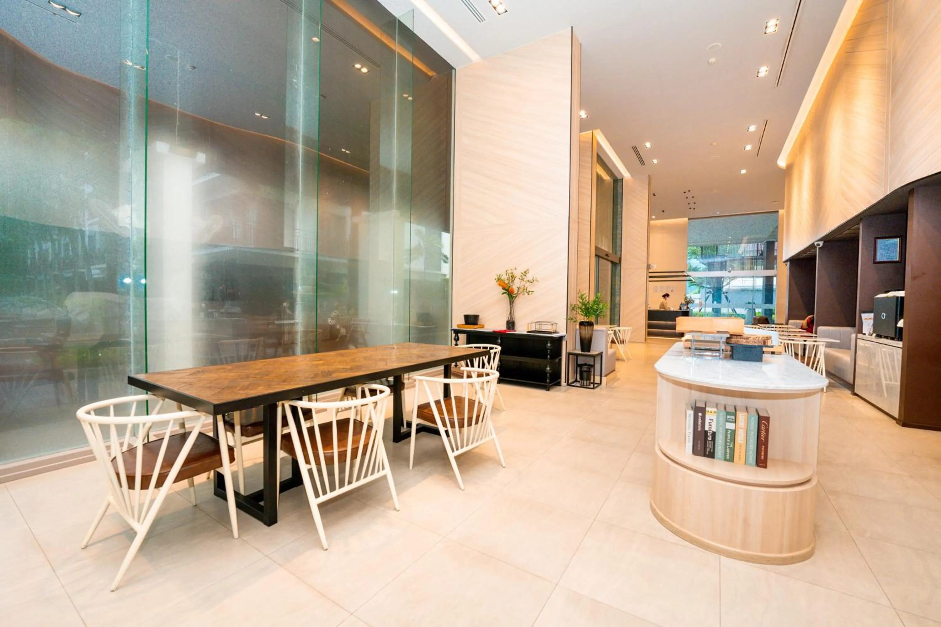 Restaurant/places to eat in Amanta Hotel & Residence Ratchada