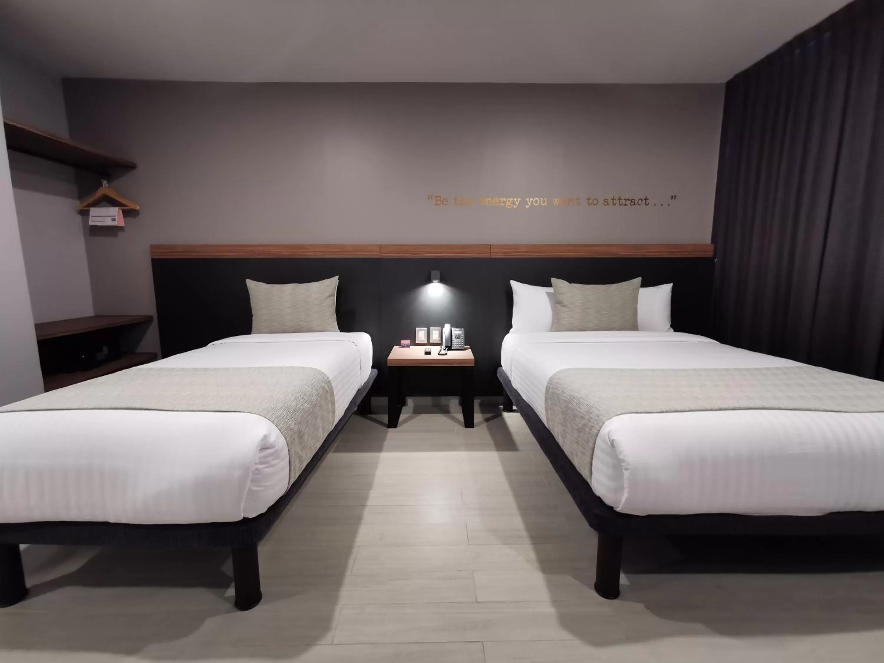 Bedroom, Bed in Bedford Hotel