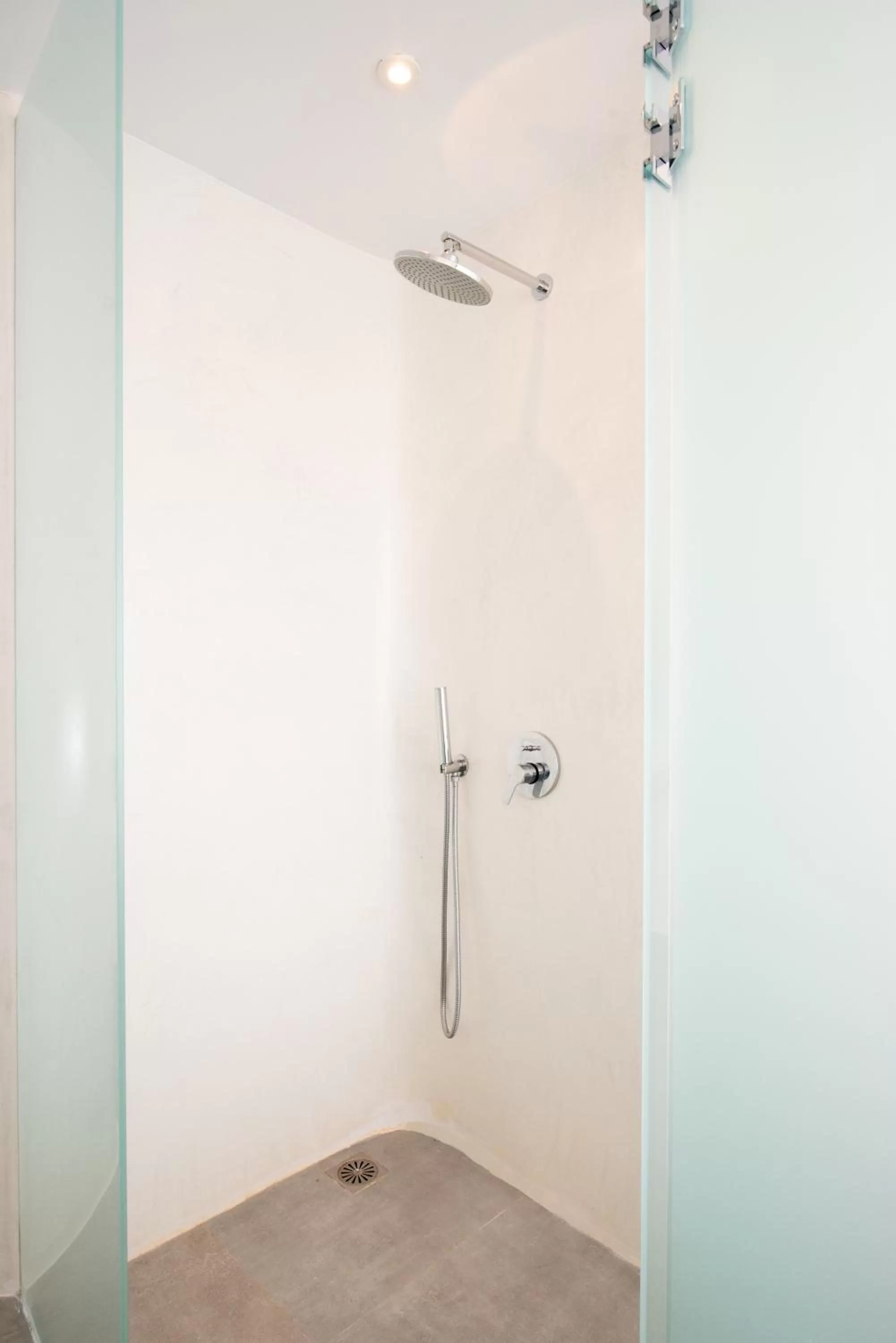 Caldera Cliff Illusion