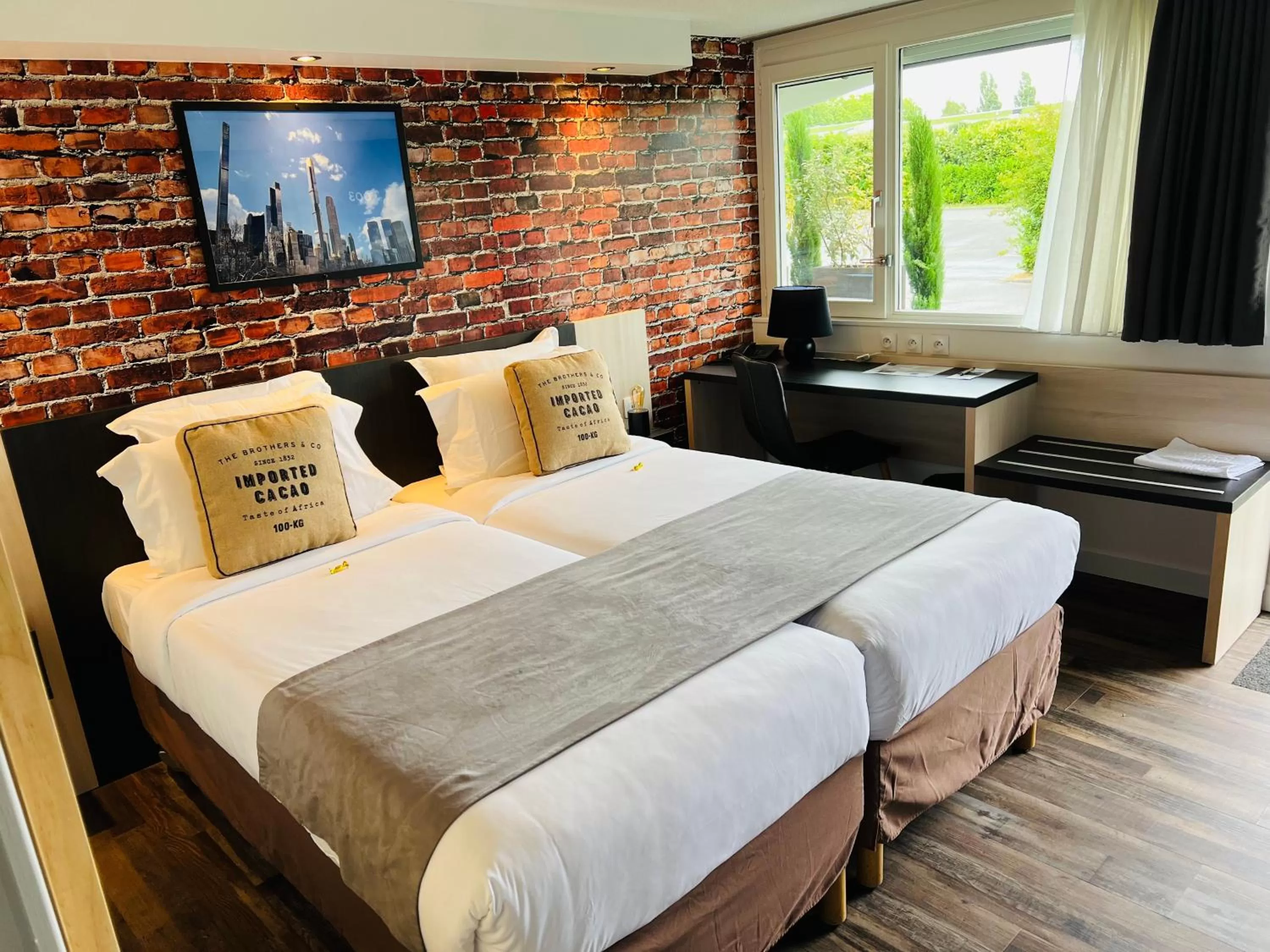 Bed in Kyriad Lisieux