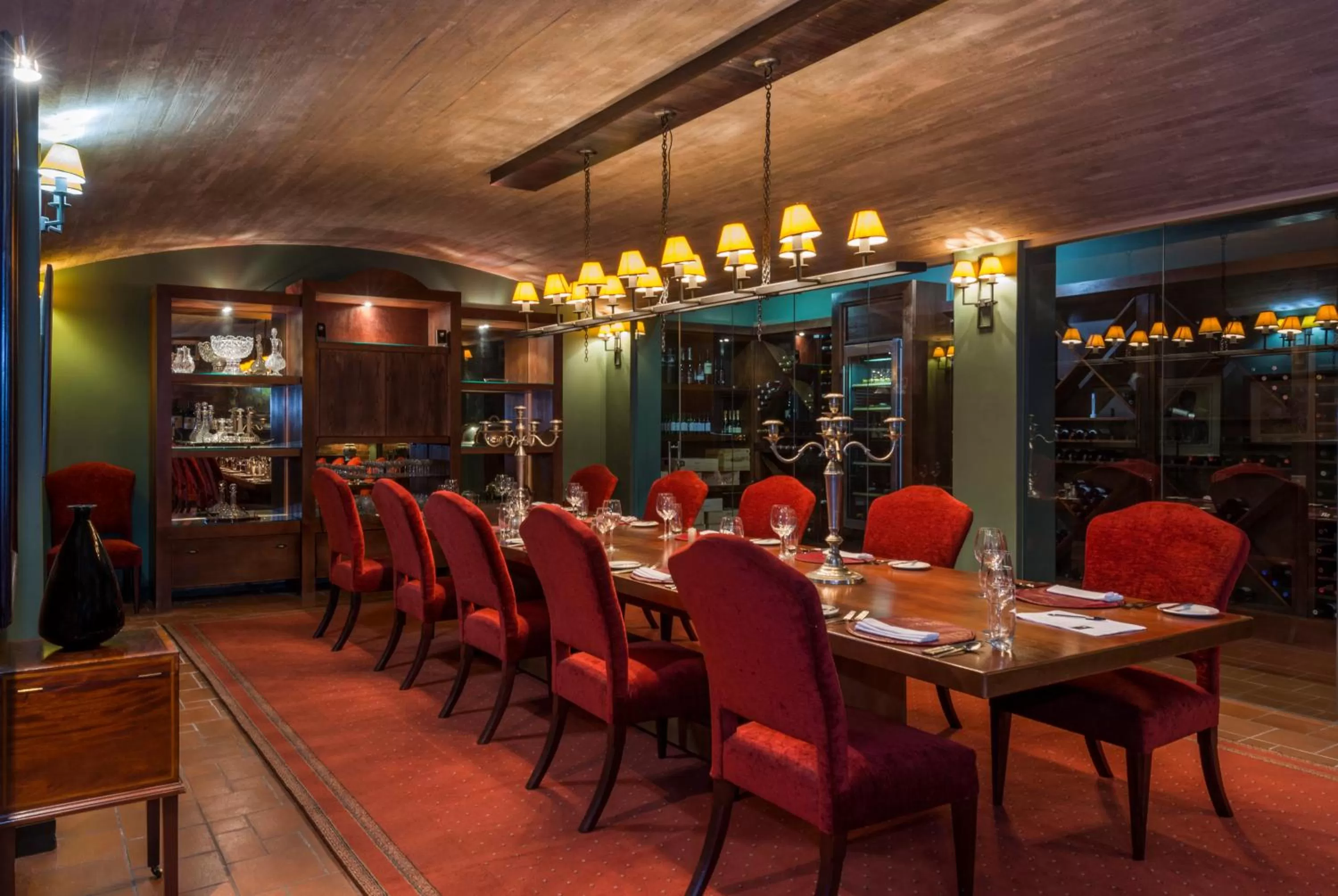 Restaurant/places to eat in No5 Boutique Art Hotel by Mantis