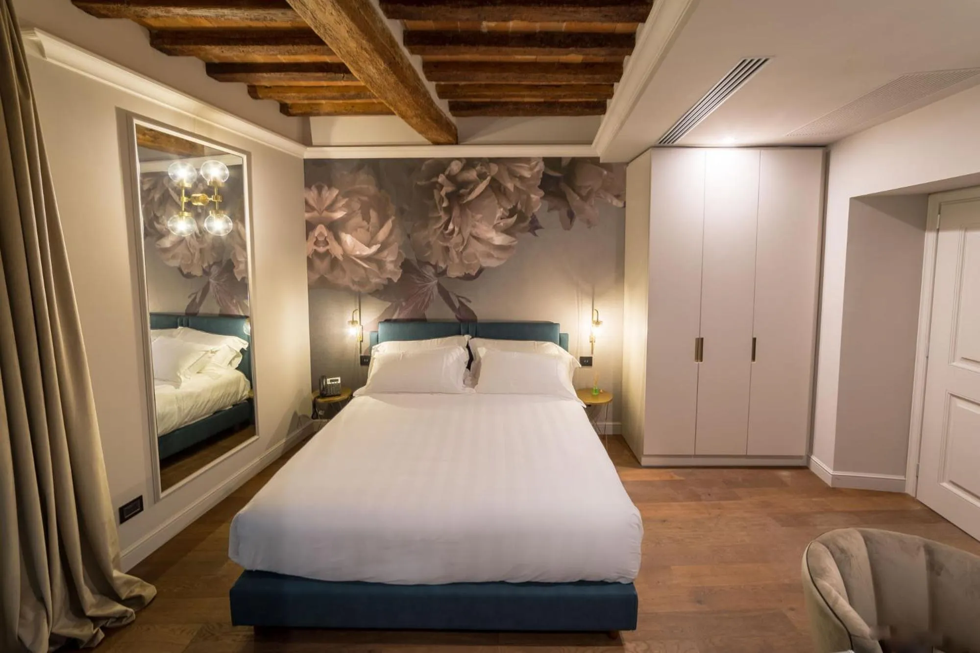 Bed in Palazzo 42 - Boutique Hotel & Suites