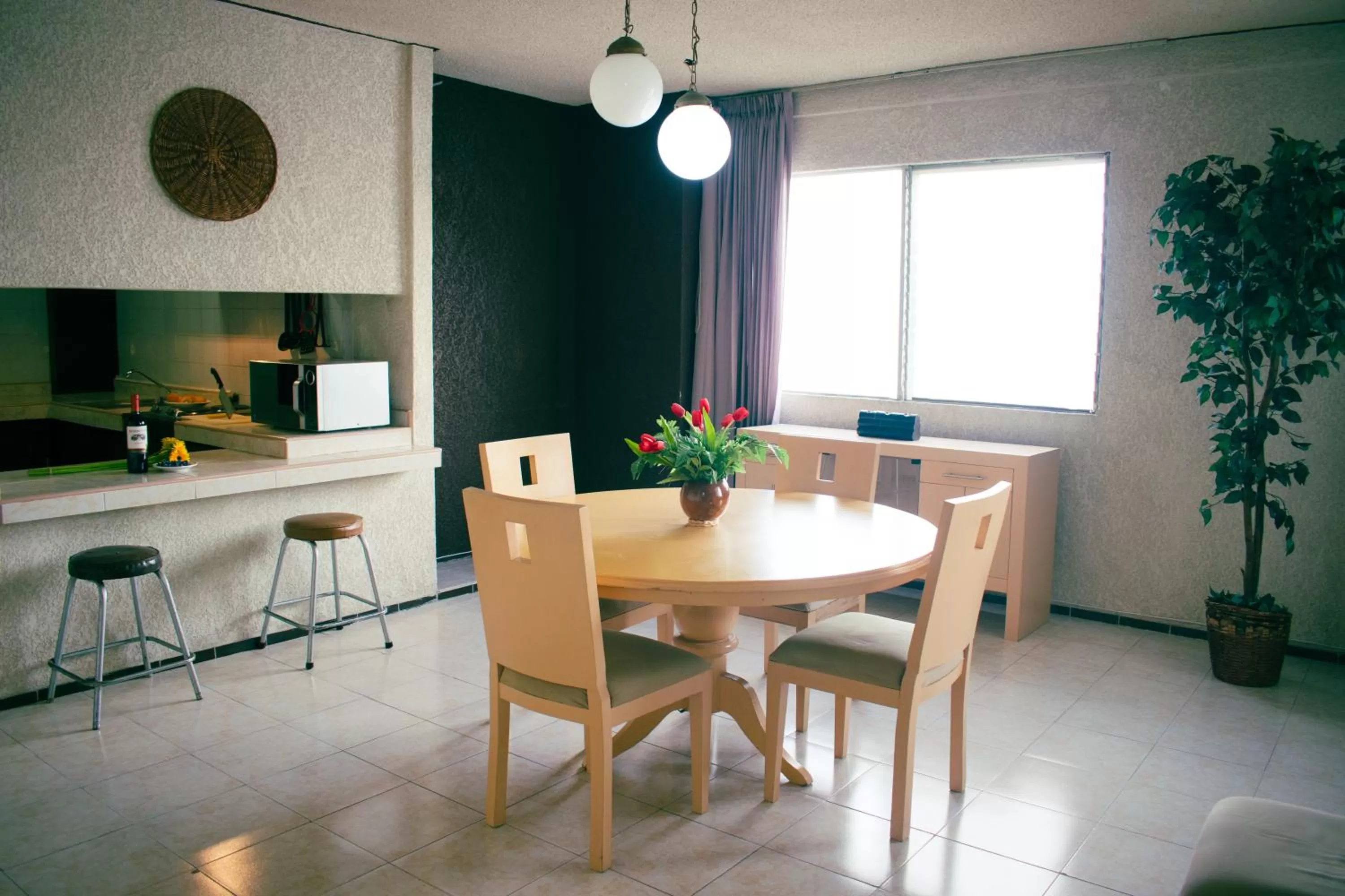Dining Area in Suites Del Sol