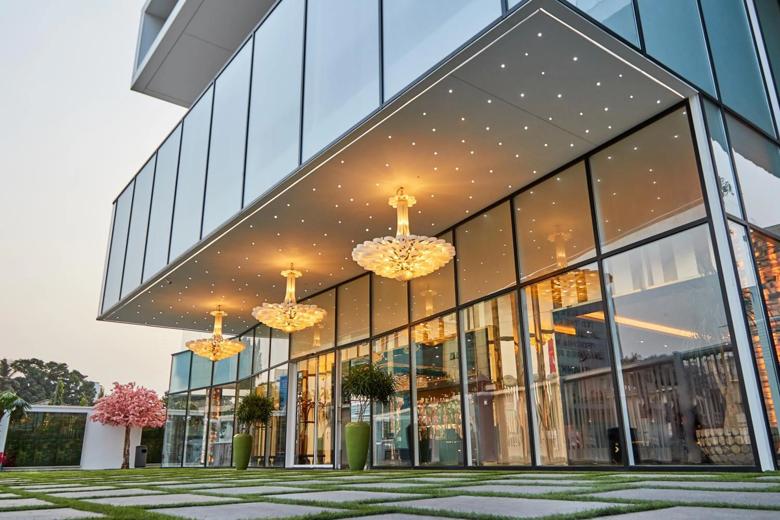 Facade/entrance in Number One Oxford Street Hotel & Suites