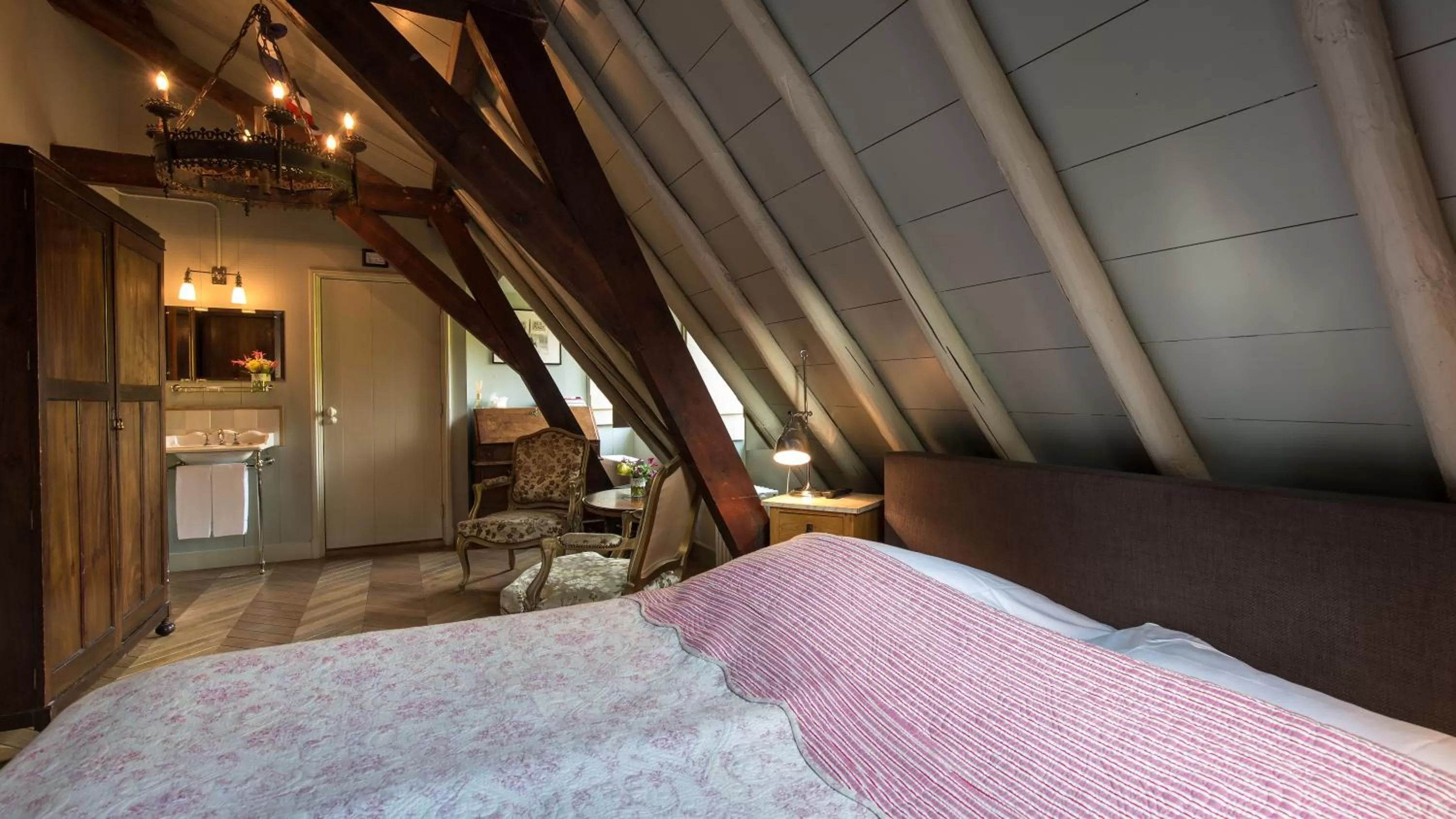 Decorative detail, Bed in Logement Swaenenvecht