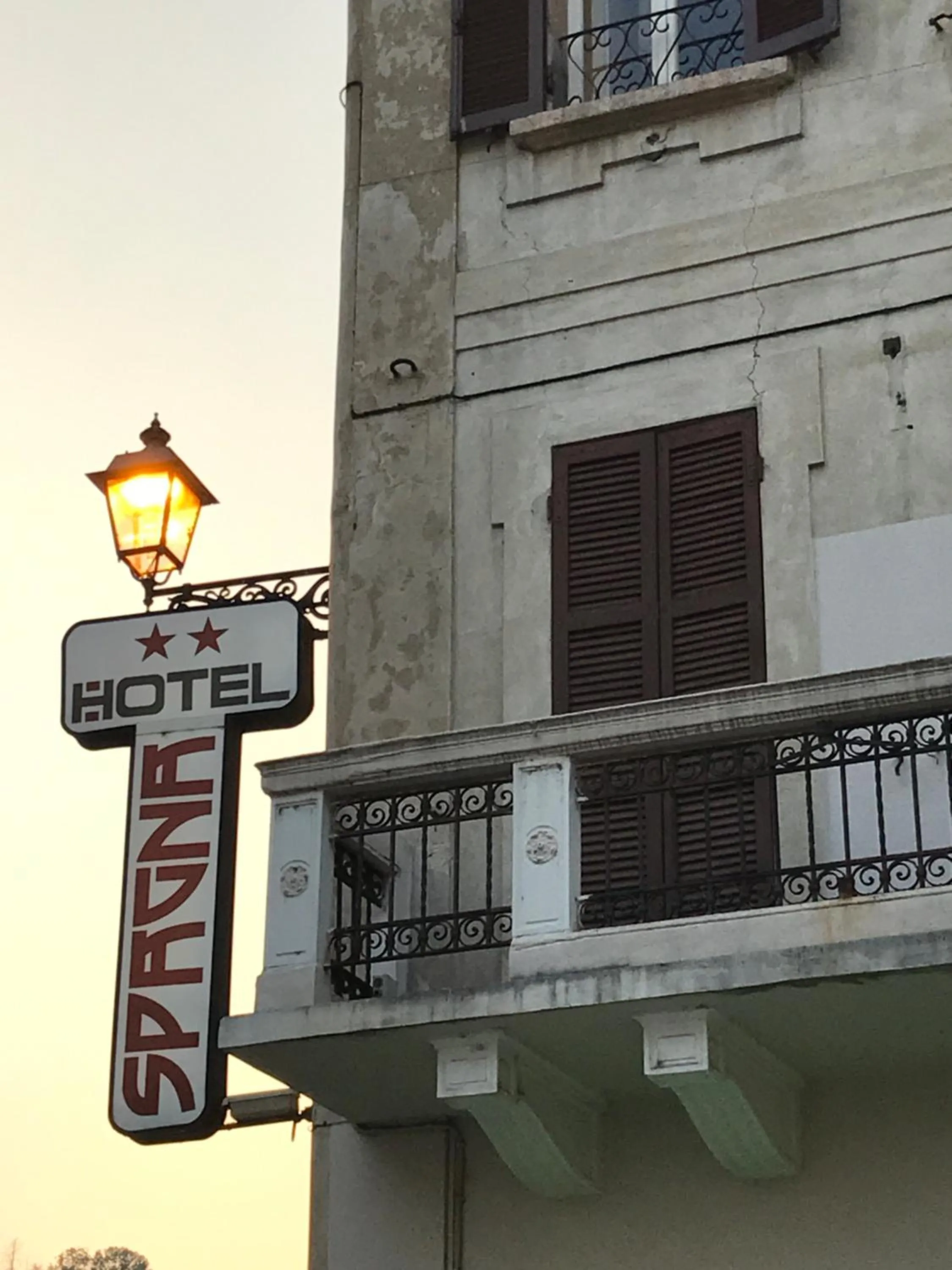 Property building in Hotel Spagna