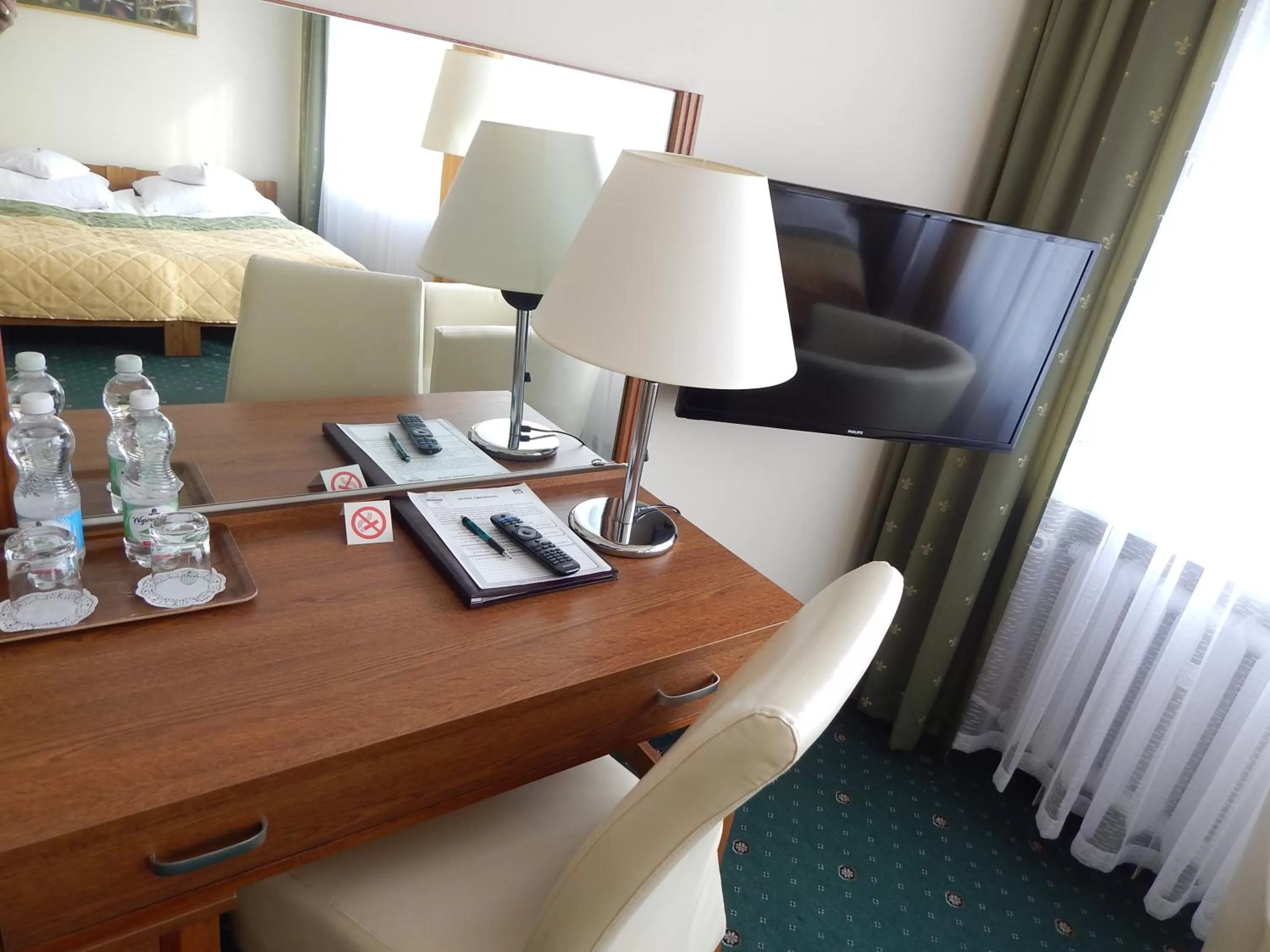 Photo of the whole room in Hotel Gromada Pila