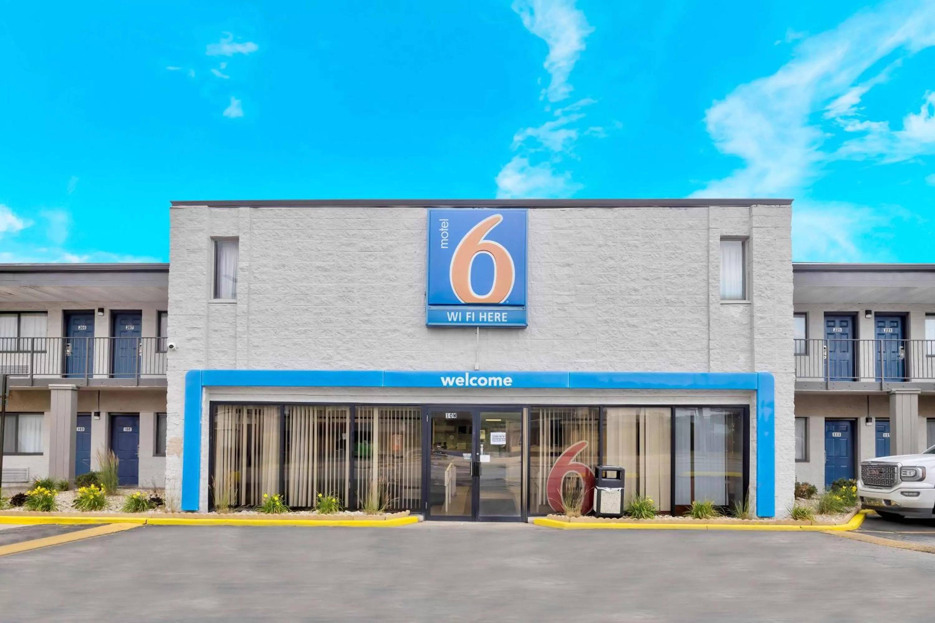Property building in Motel 6-Villa Park, IL - Chicago West