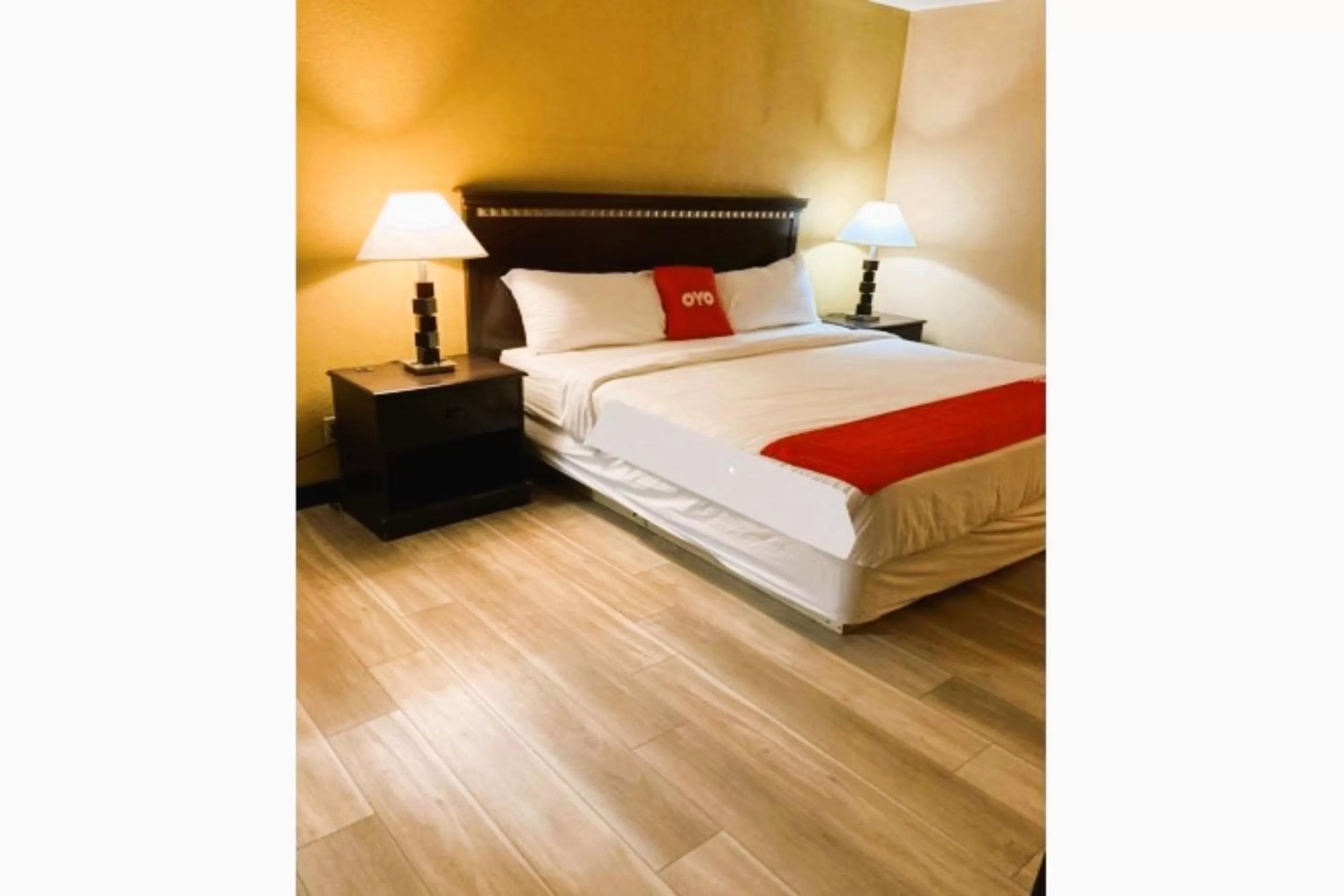 King Room - Disability Access in Capital O Nacogdoches - Hwy 59 & SW Stallings