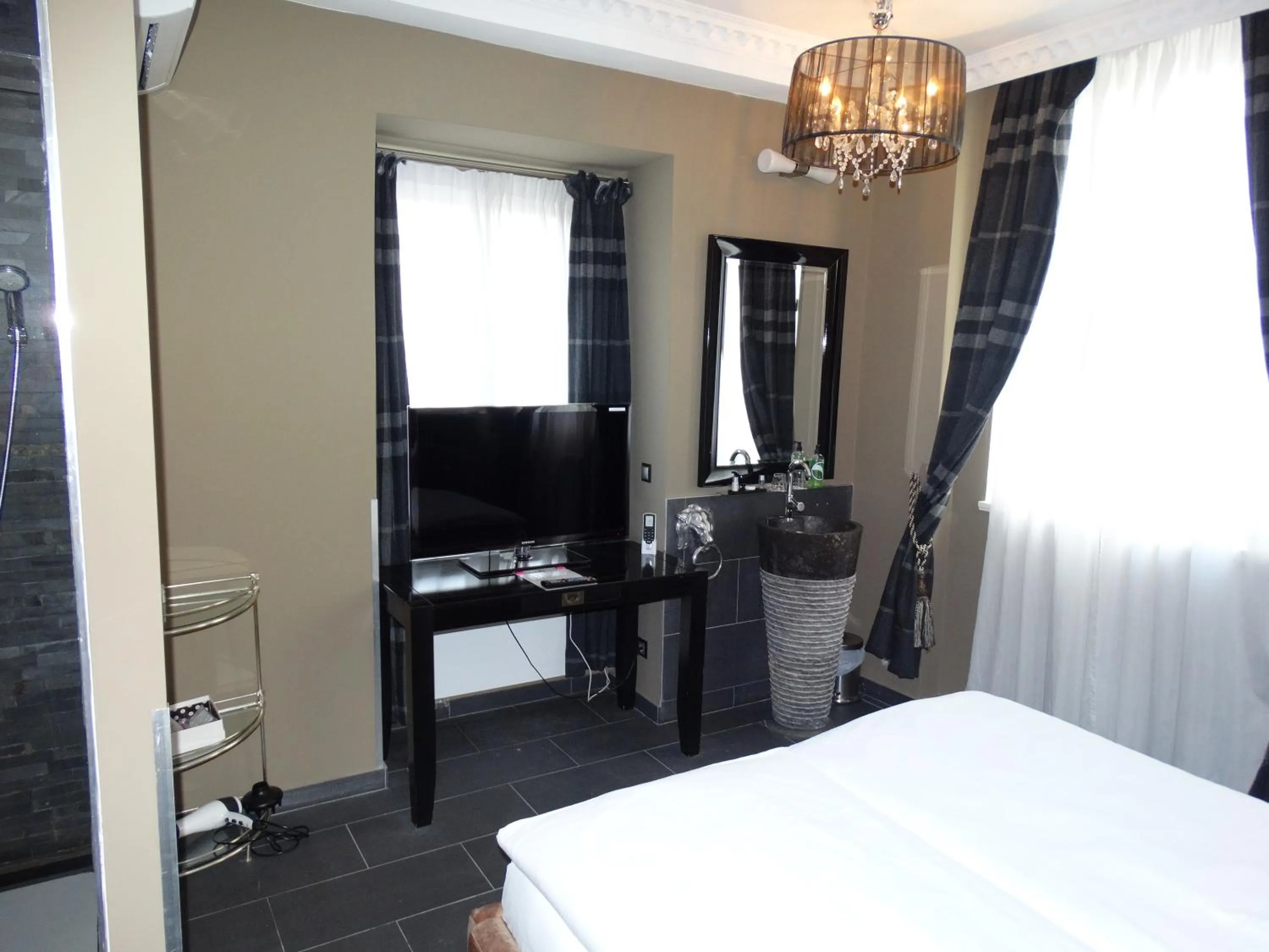 Bed in Boutique-Hotel GEORGES