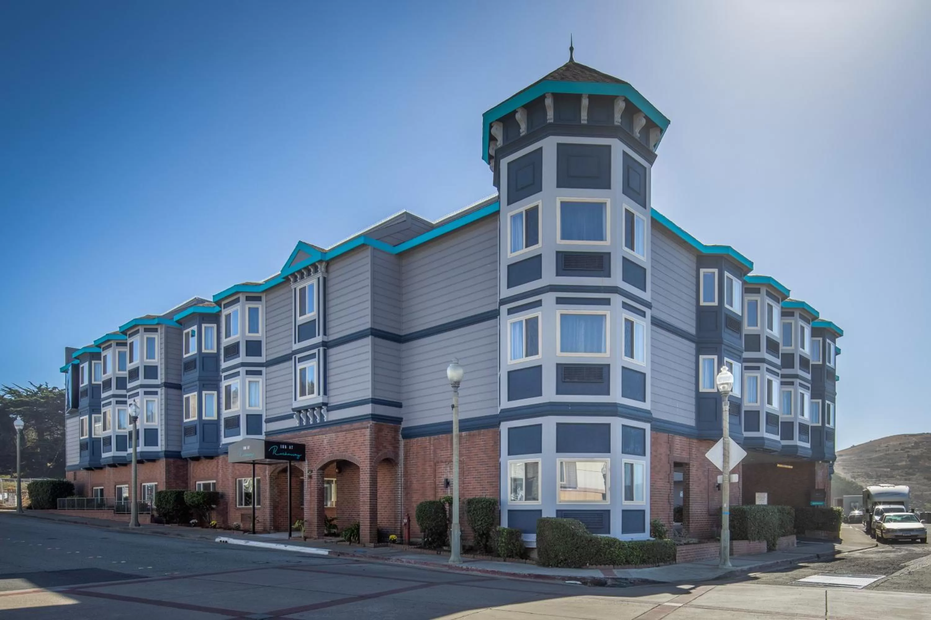 Property building in Inn at Rockaway San Francisco Pacifica