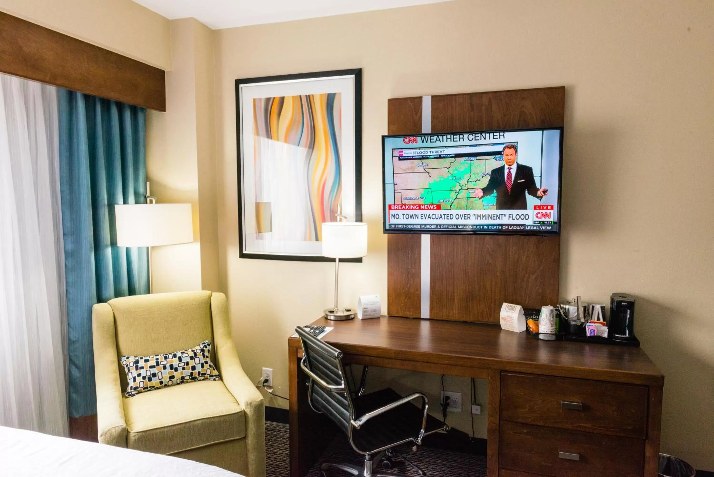 TV and multimedia in Holiday Inn Houston Downtown by IHG