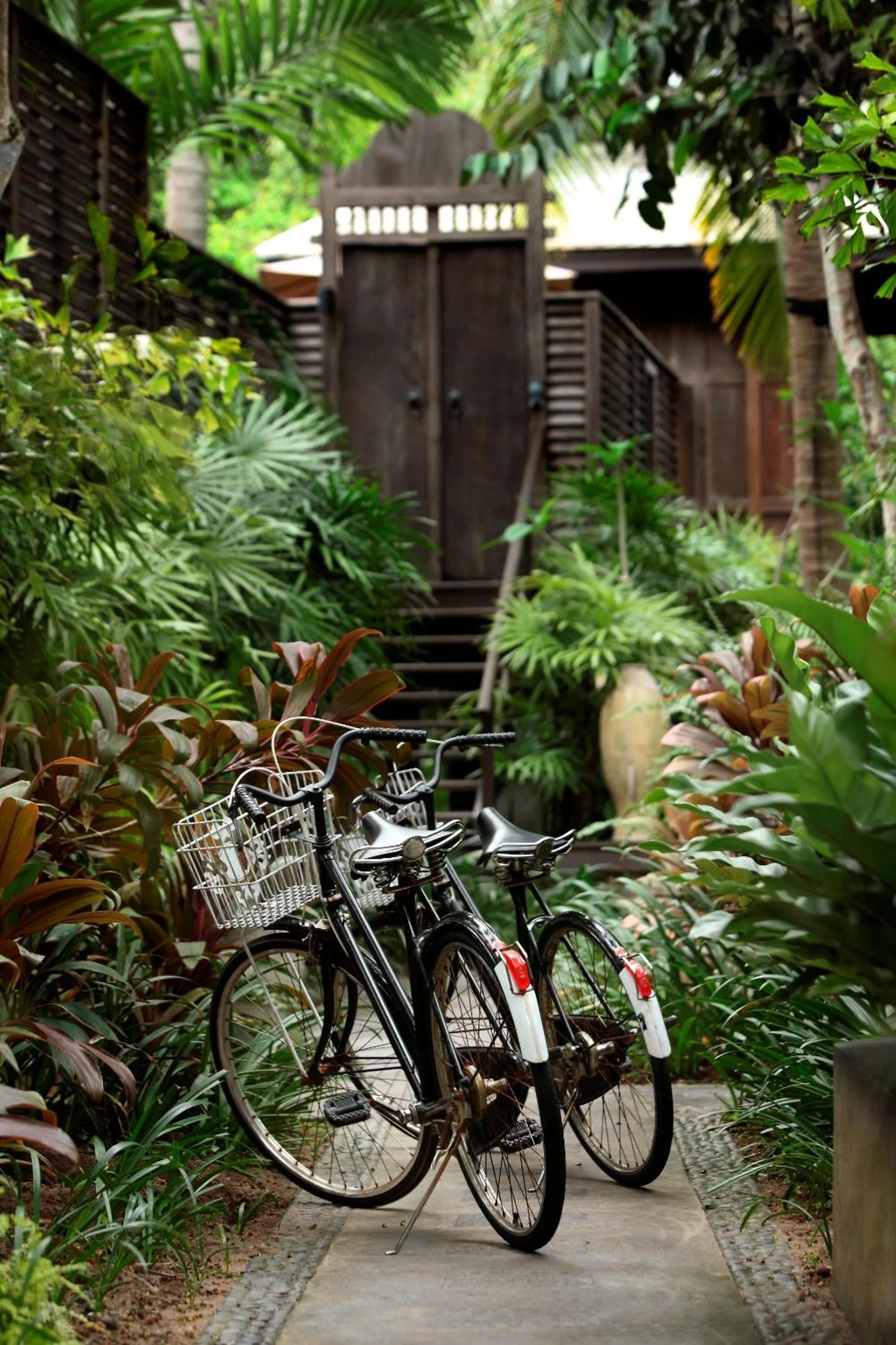 Garden in Anantara Mai Khao Phuket Villas