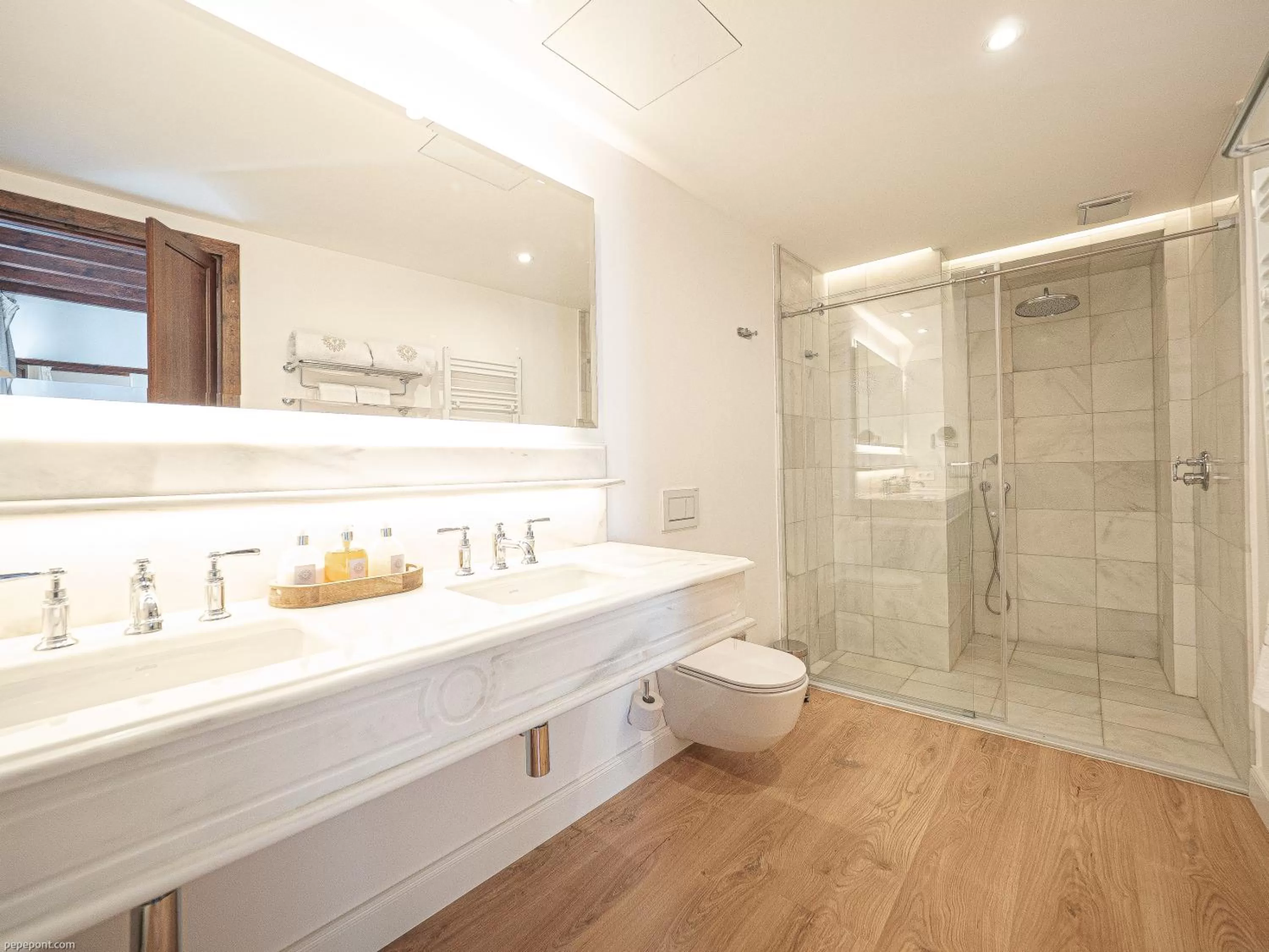 Shower in Ca'n Puig de Sòller