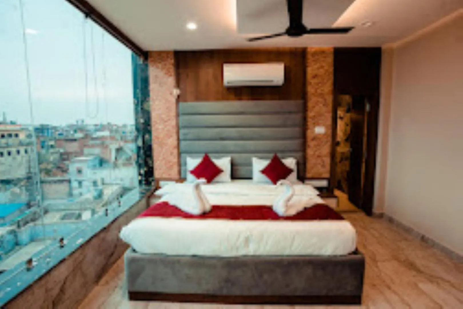 Bed in Hotel Royal Spring 